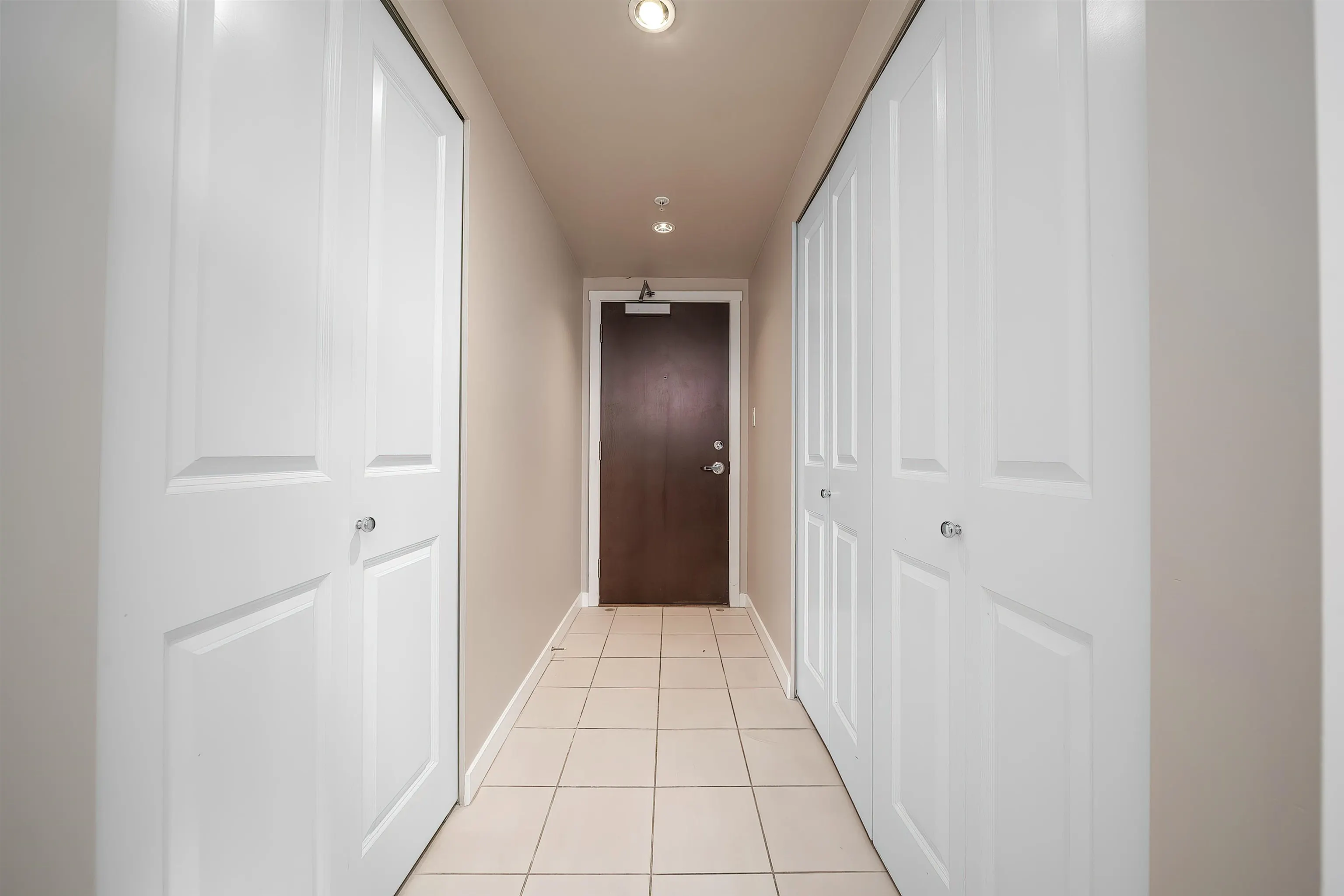 5088 Kwantlen Street #808