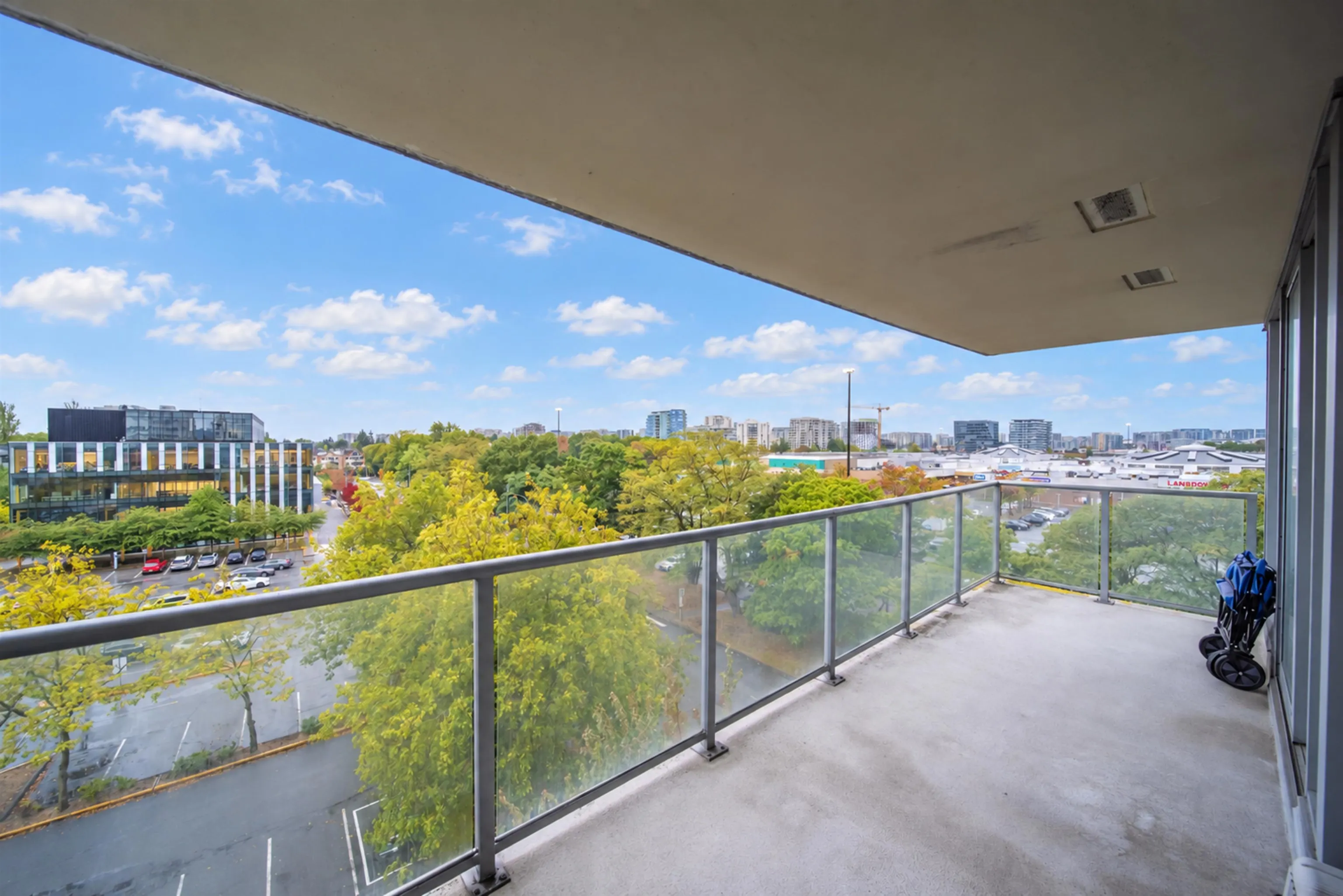 5088 Kwantlen Street #808
