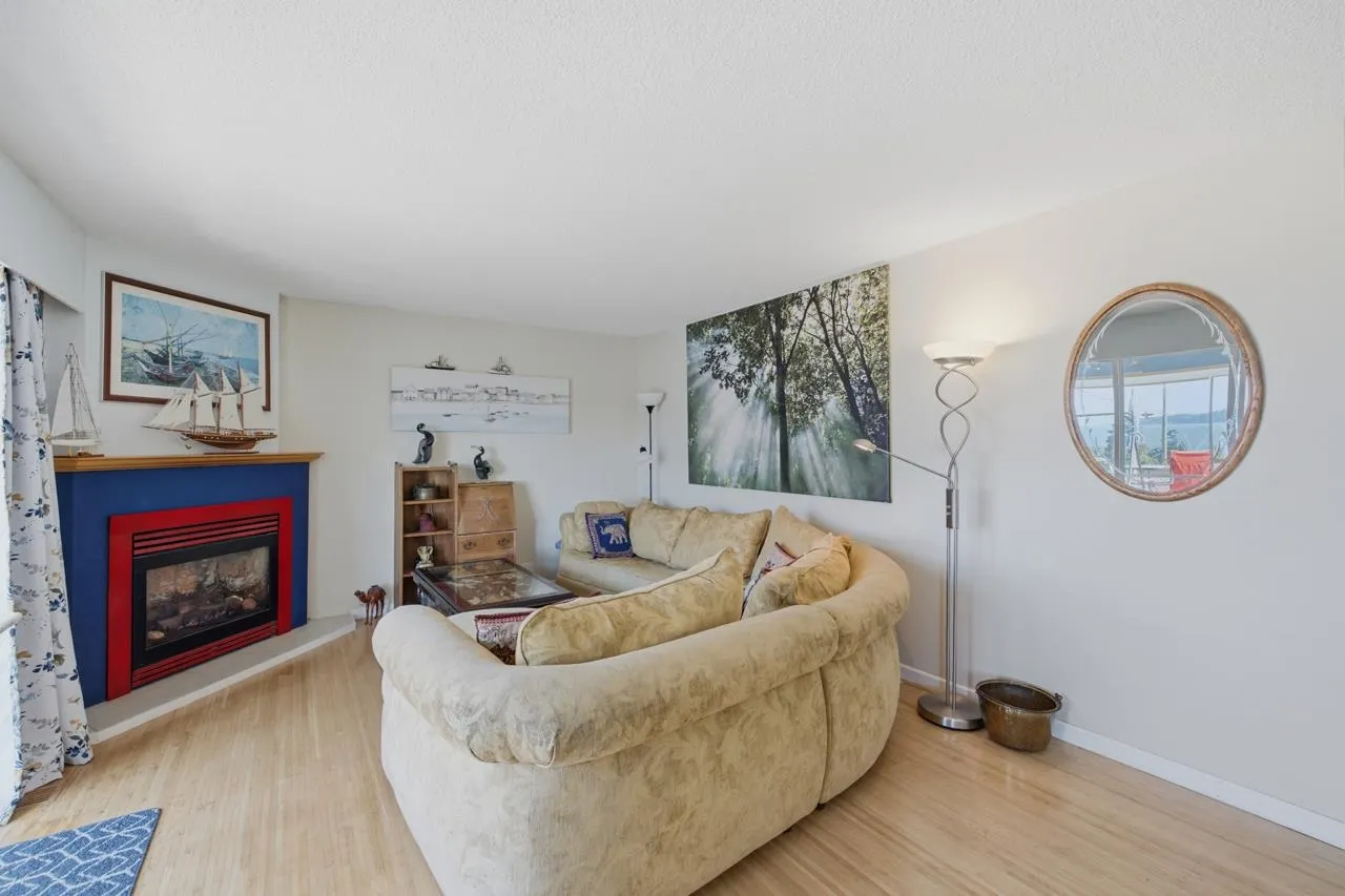 1040 Parker Street #1