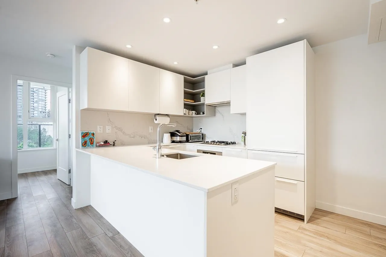 6699 Dunblane Avenue #301