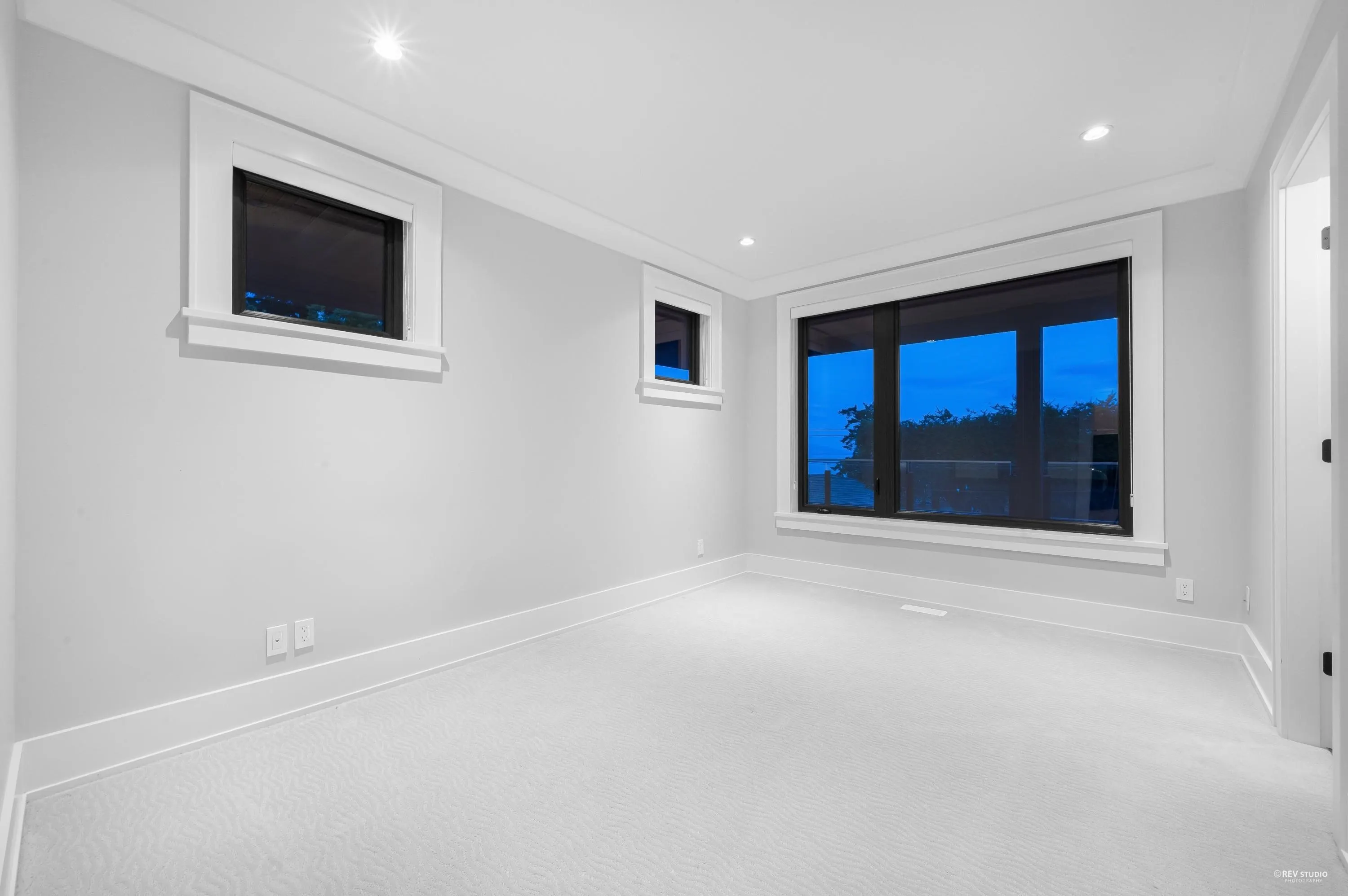 14439 Sunset Lane