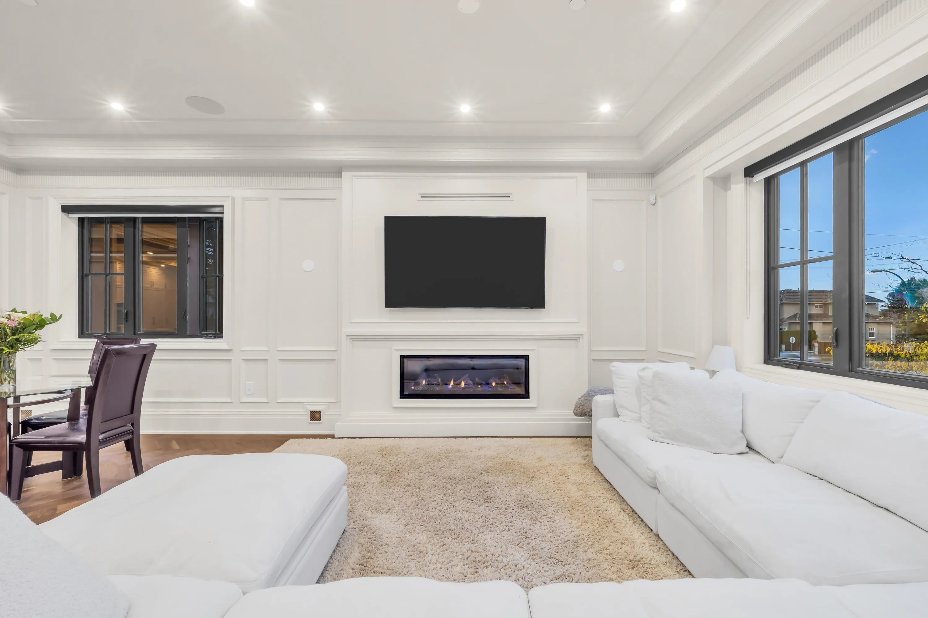 1443 W 57th Avenue