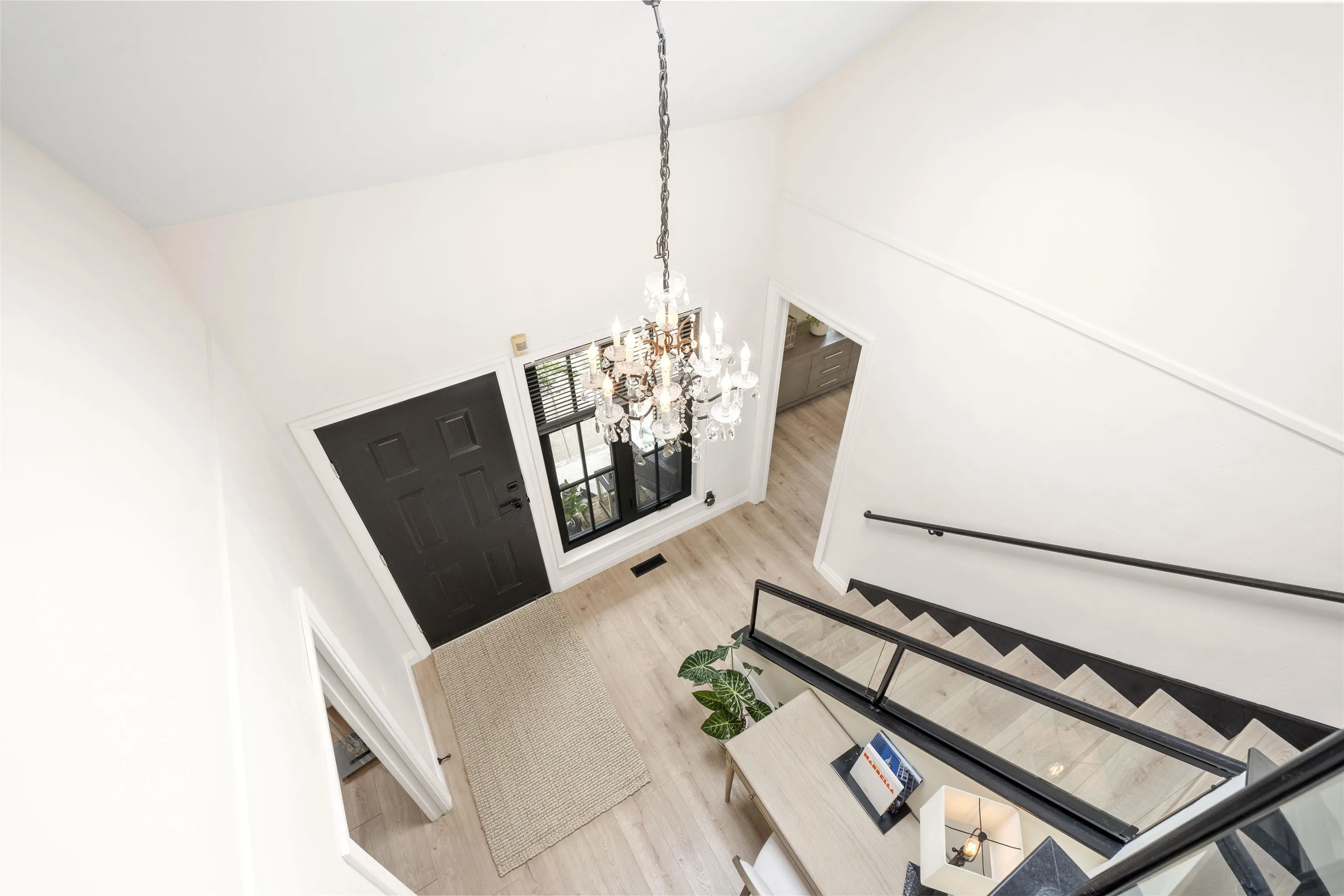16071 8 Avenue