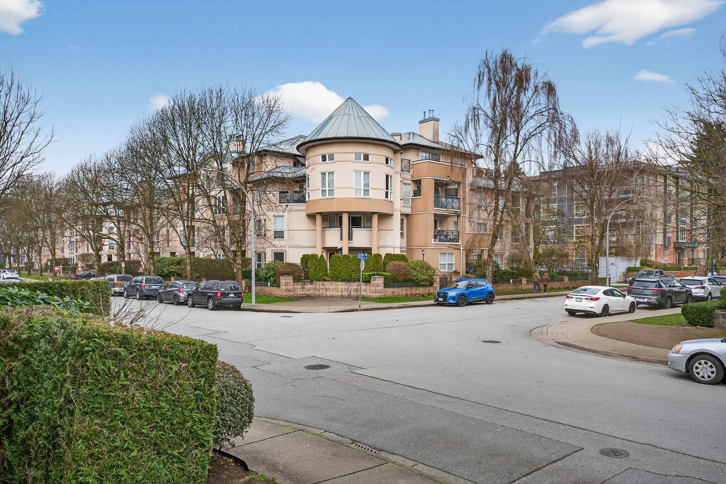 2435 Welcher Avenue #309