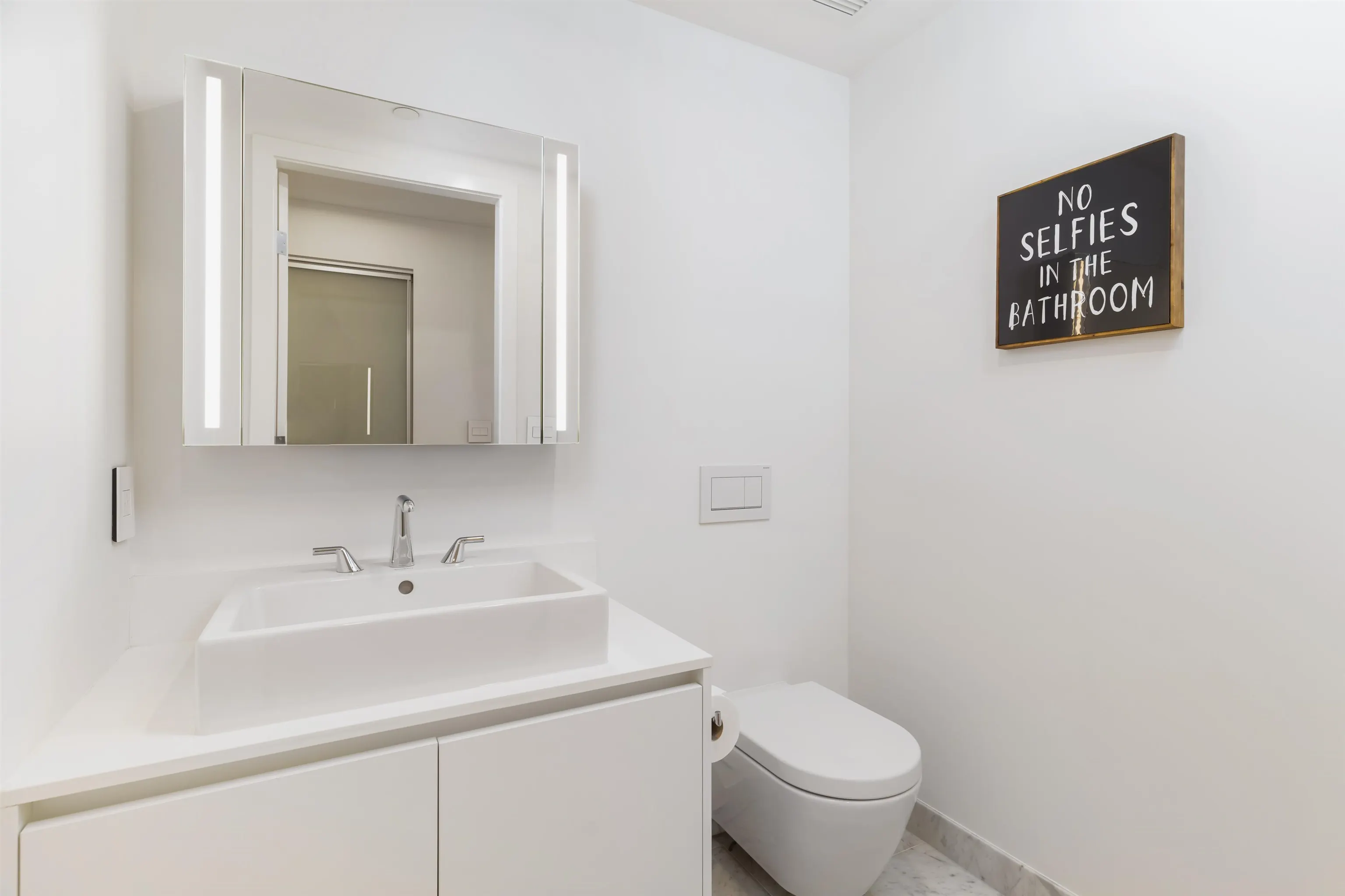1480 Howe Street #4906