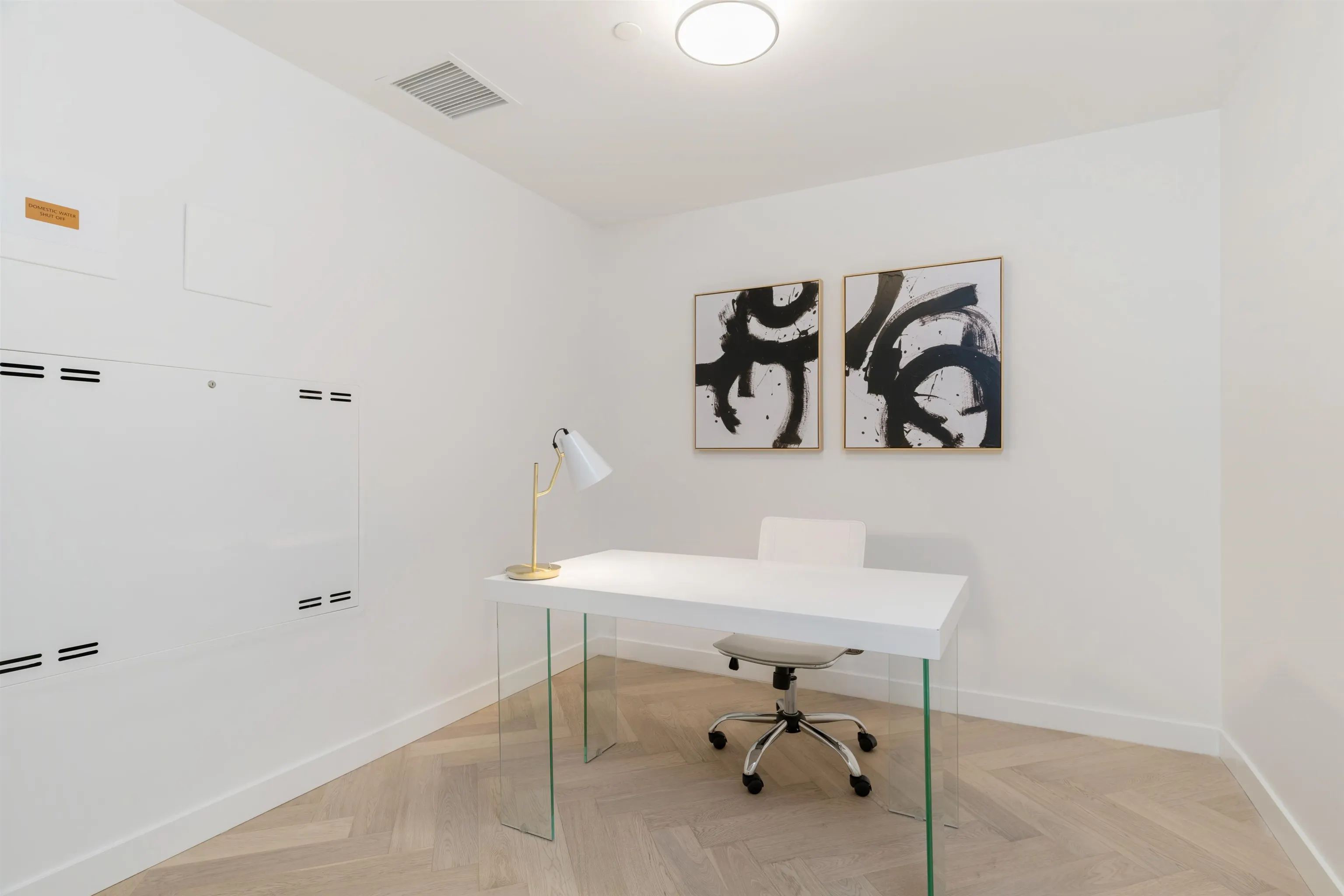 1480 Howe Street #4906