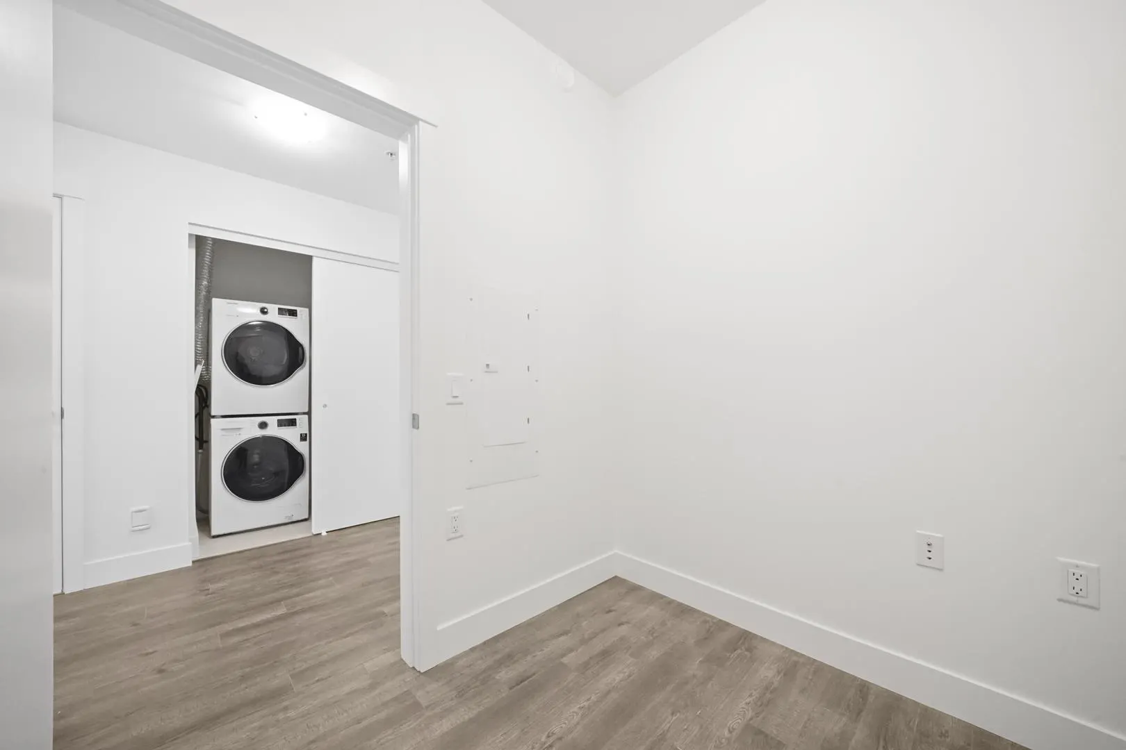 2436 Kelly Avenue #304
