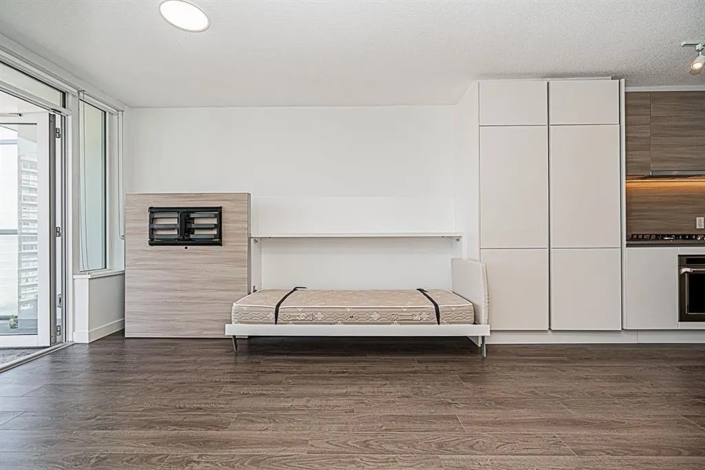 908 Quayside Drive #1512