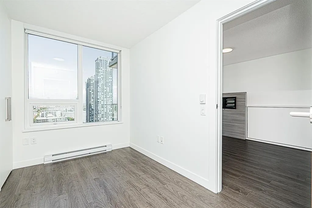 908 Quayside Drive #1512