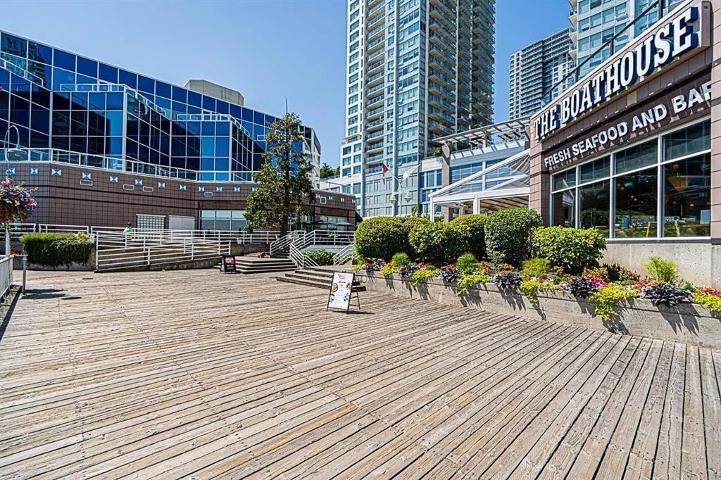 908 Quayside Drive #1512