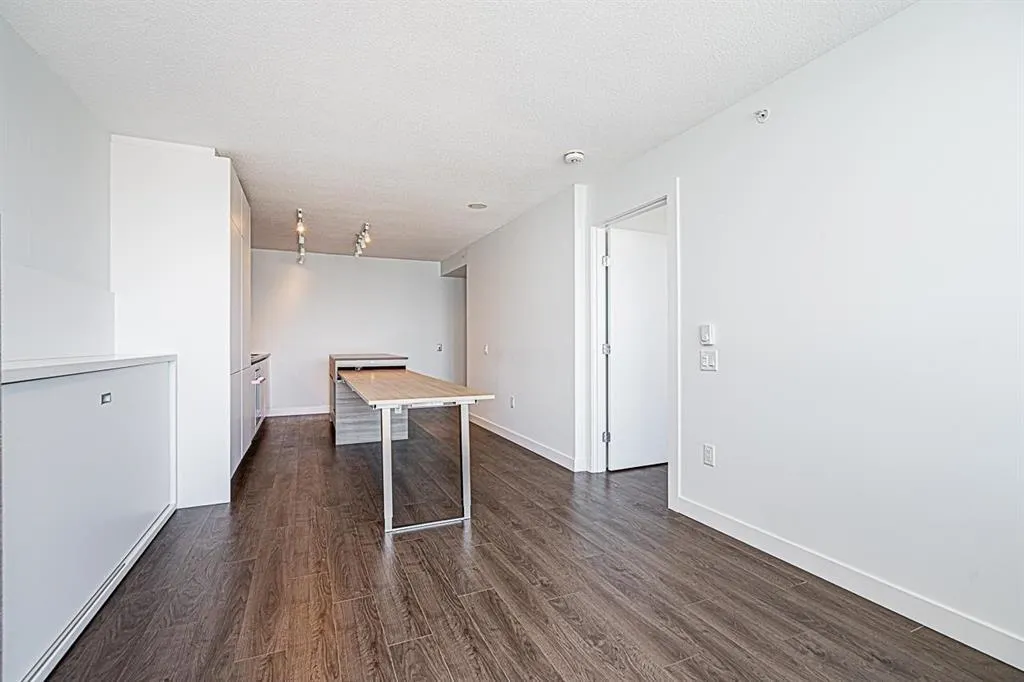 908 Quayside Drive #1512