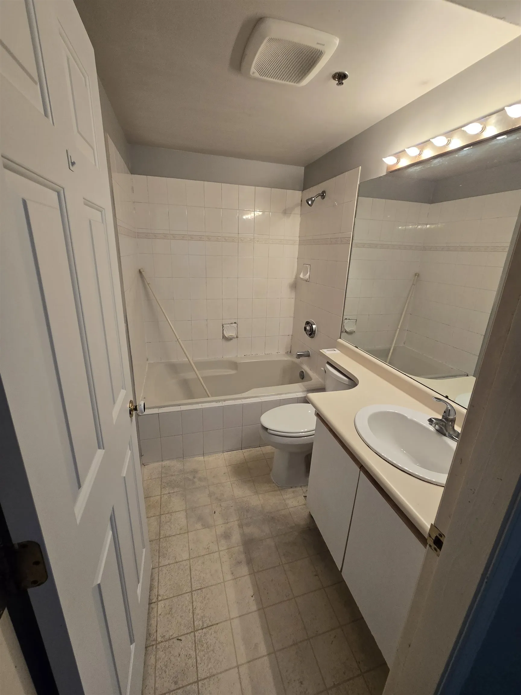 8655 Jones Road #100