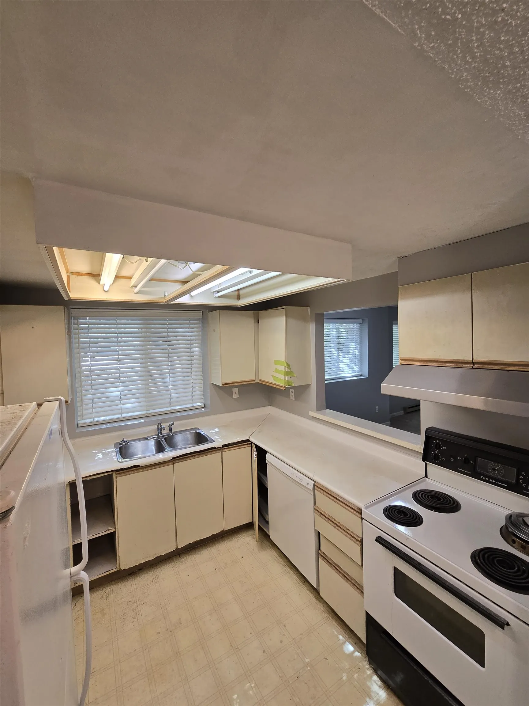 8655 Jones Road #100