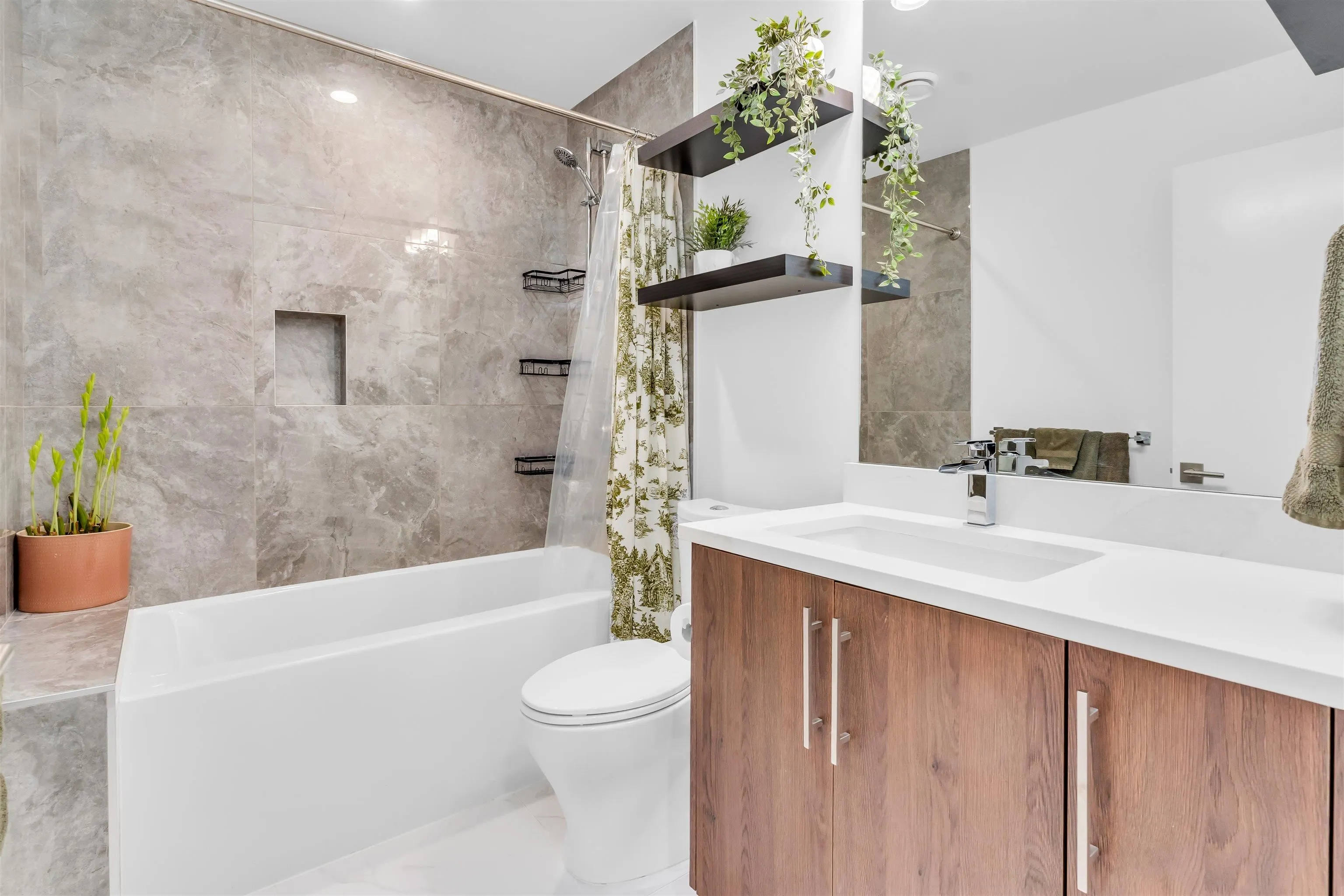 11703 Fraser Street #202
