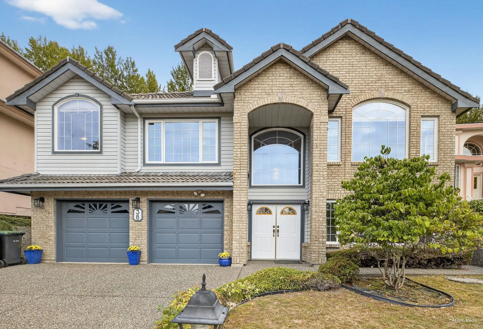 38 Timbercrest Drive