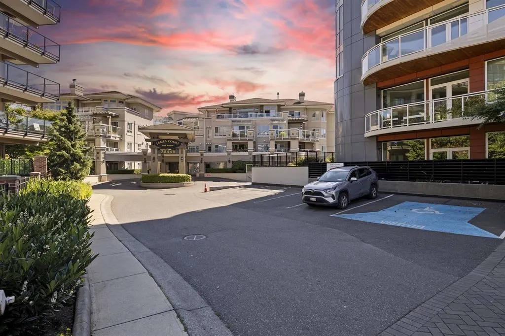 20448 Park Avenue #302