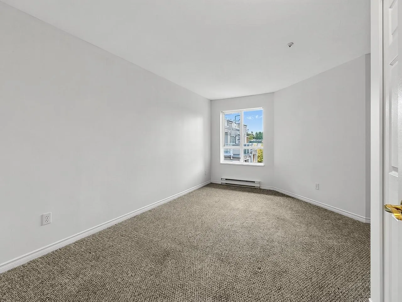 20448 Park Avenue #302