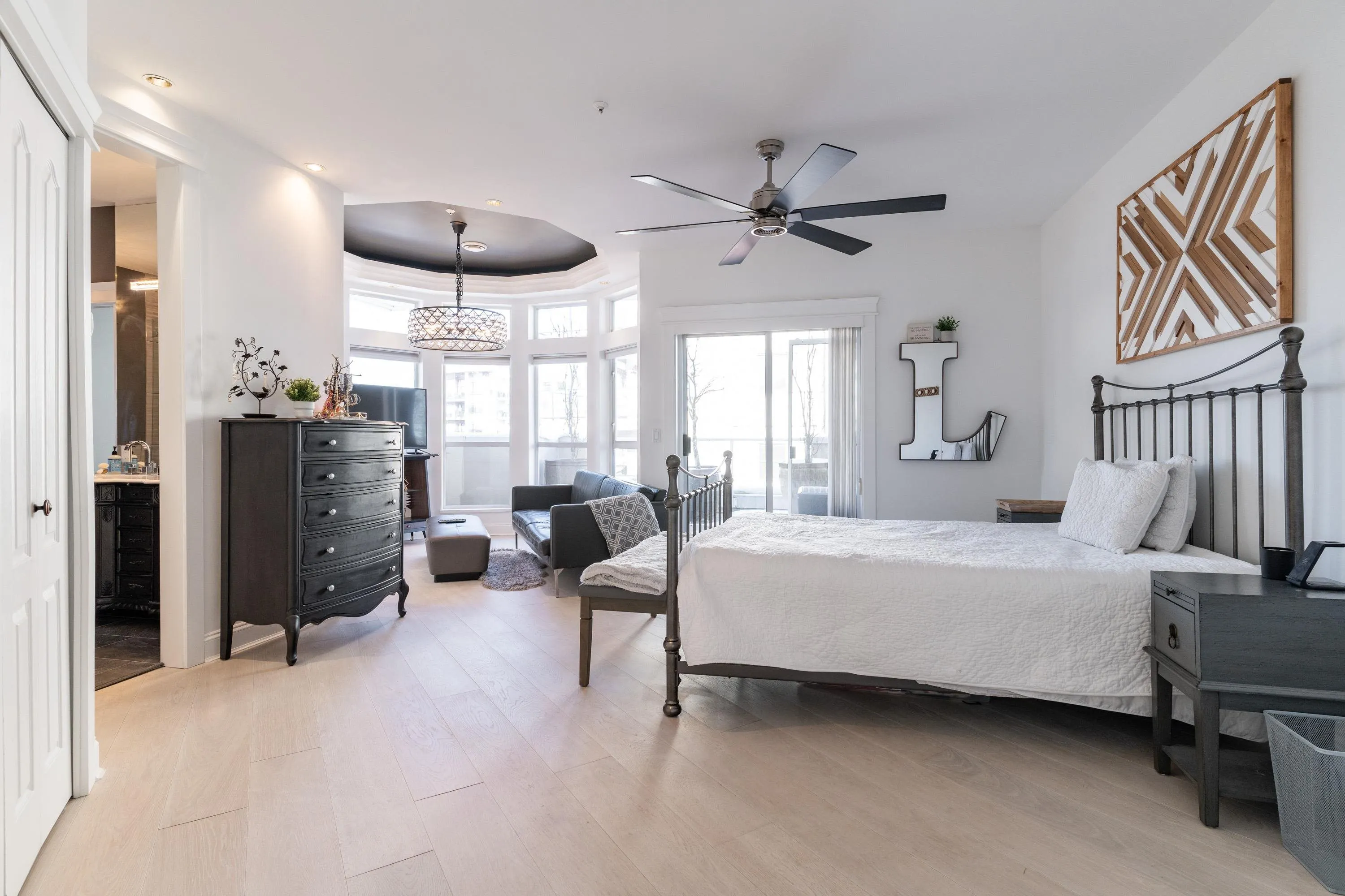 20448 Park Avenue #401