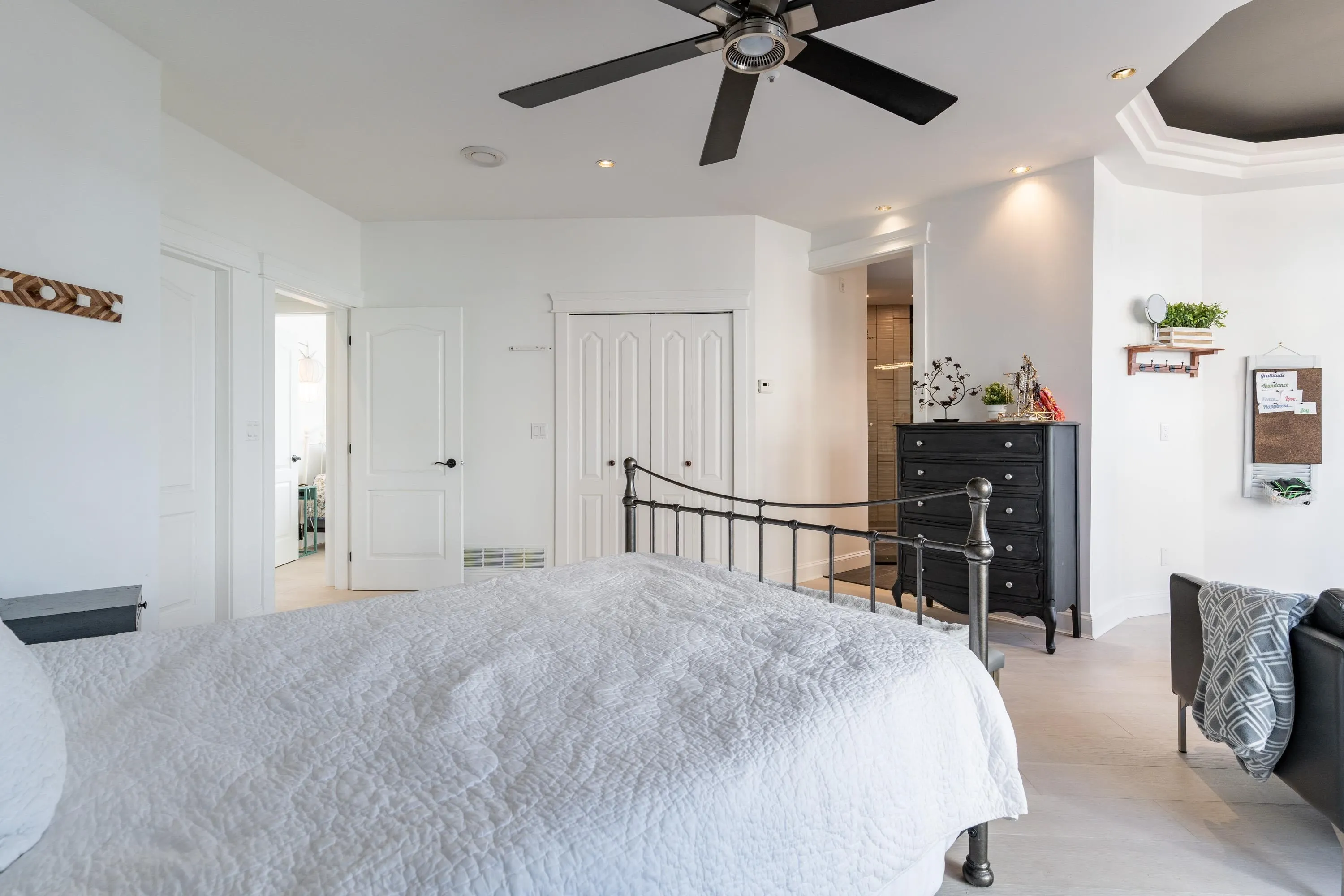 20448 Park Avenue #401