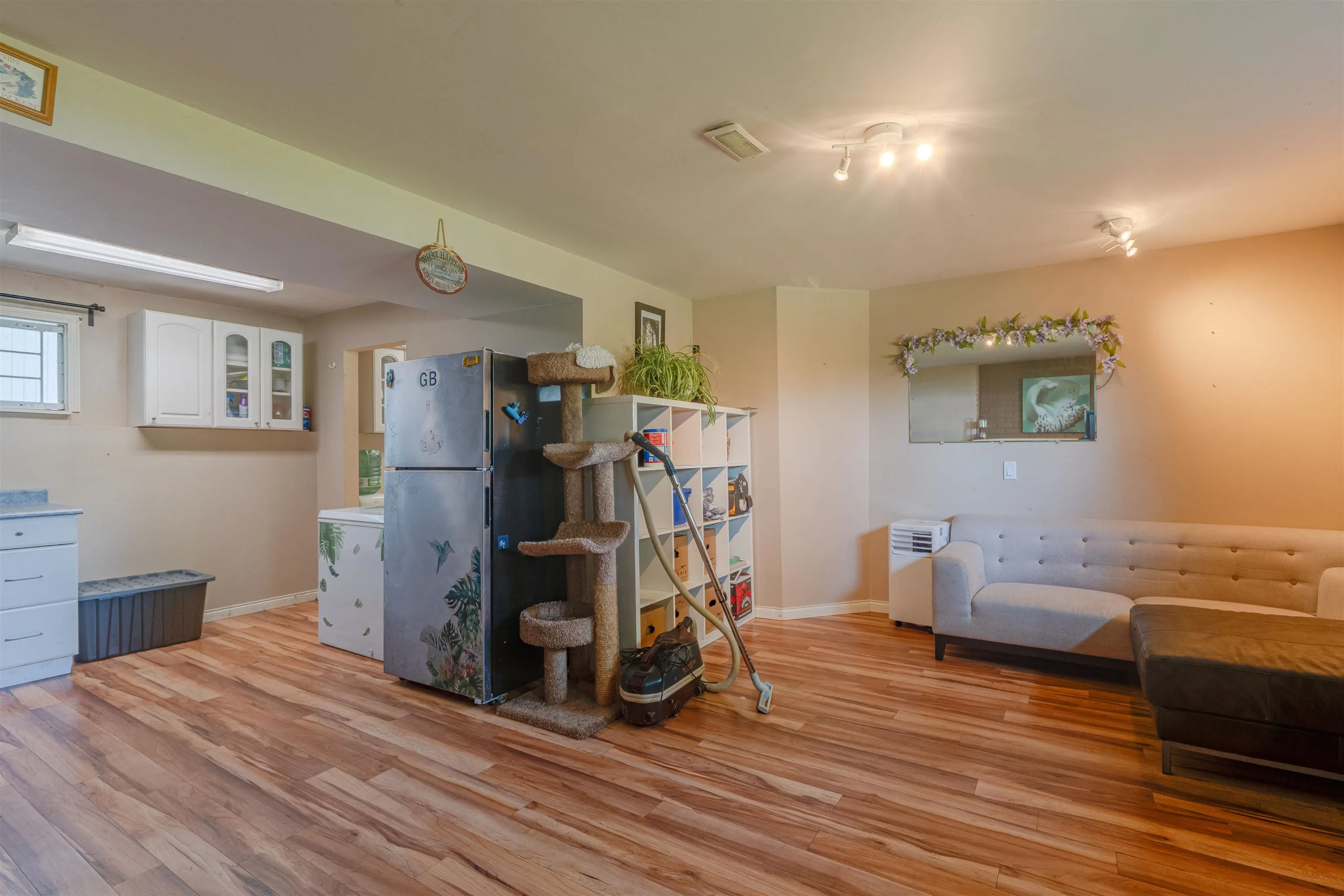 11546 Surrey Road