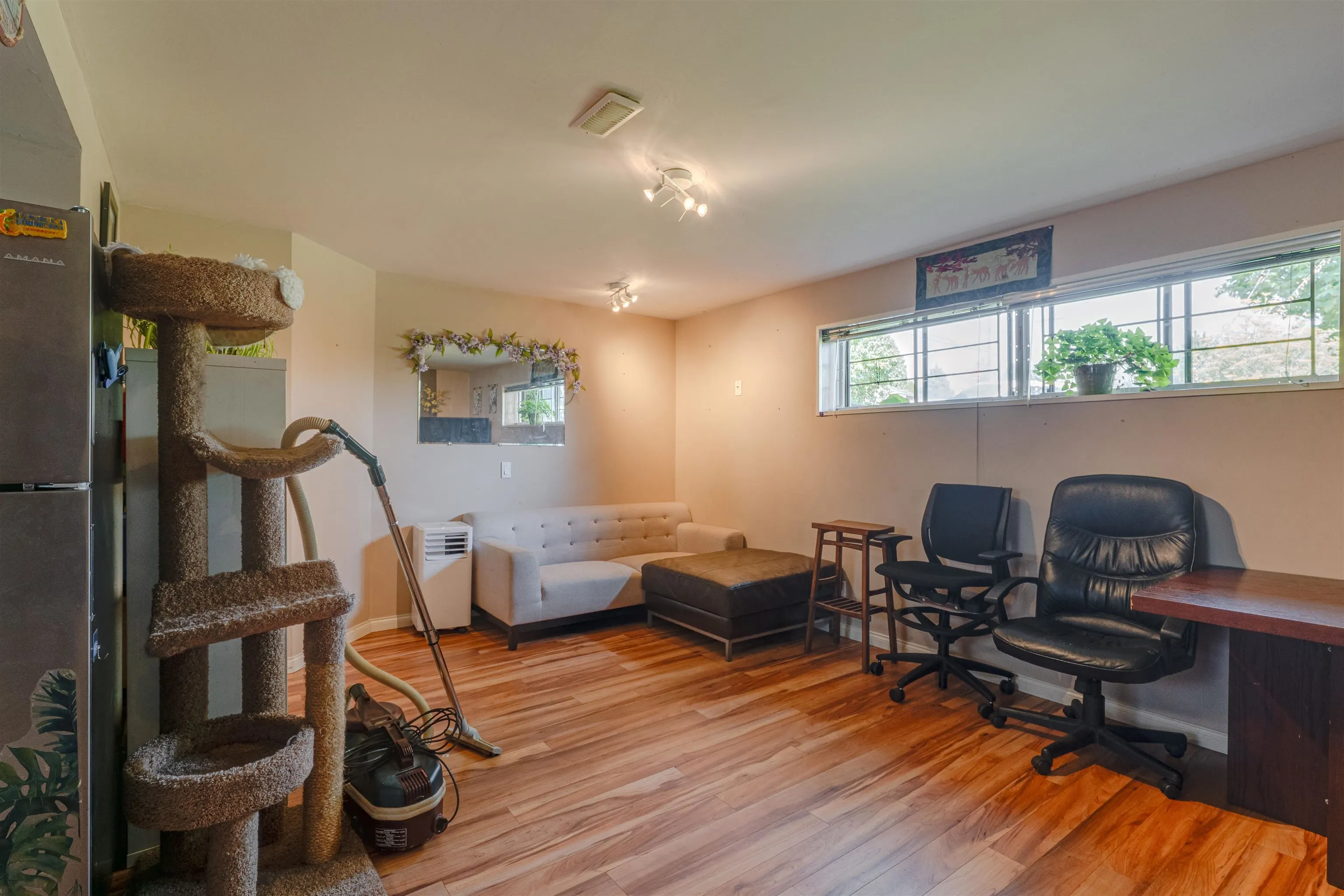 11546 Surrey Road