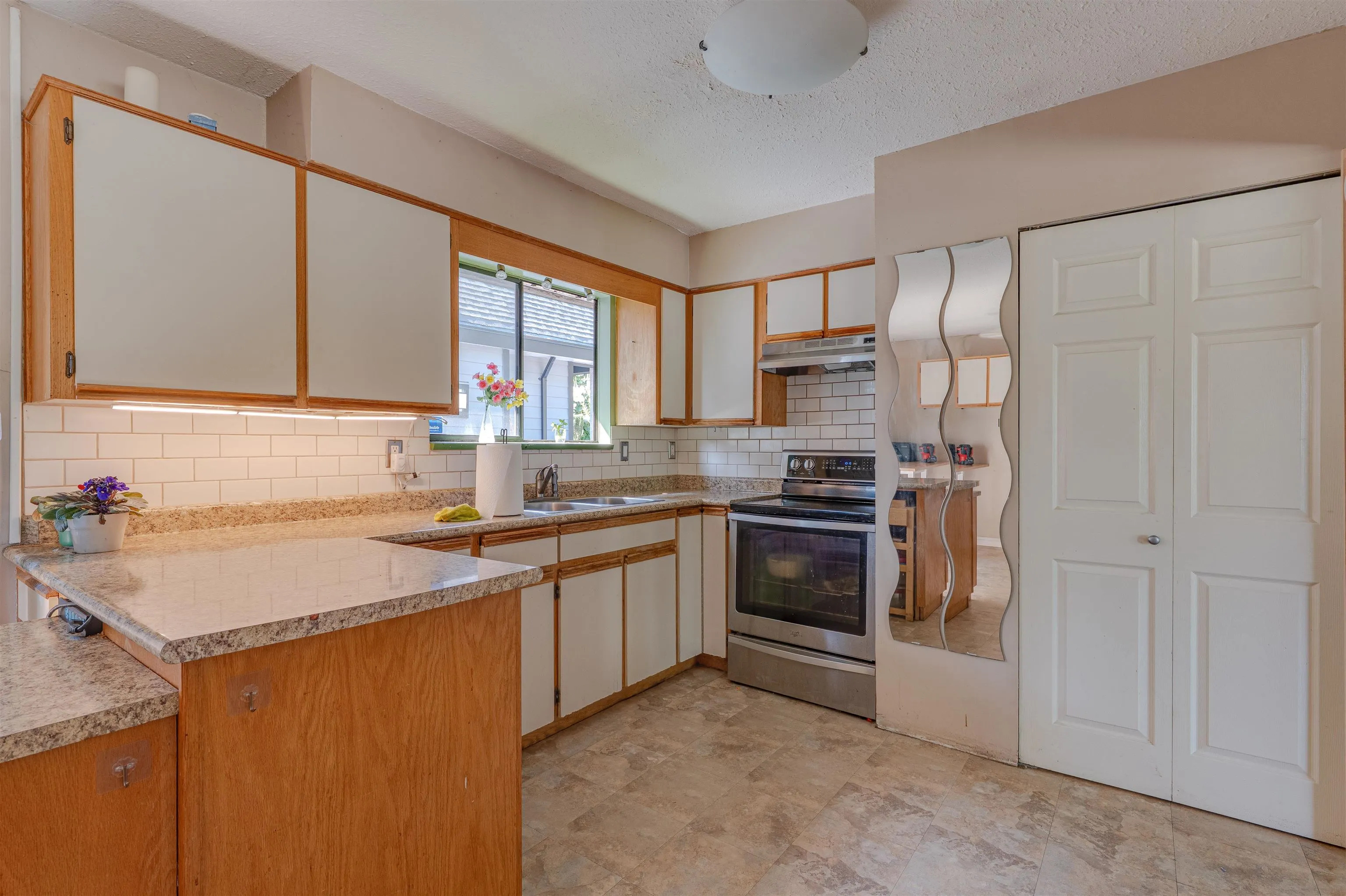 11546 Surrey Road