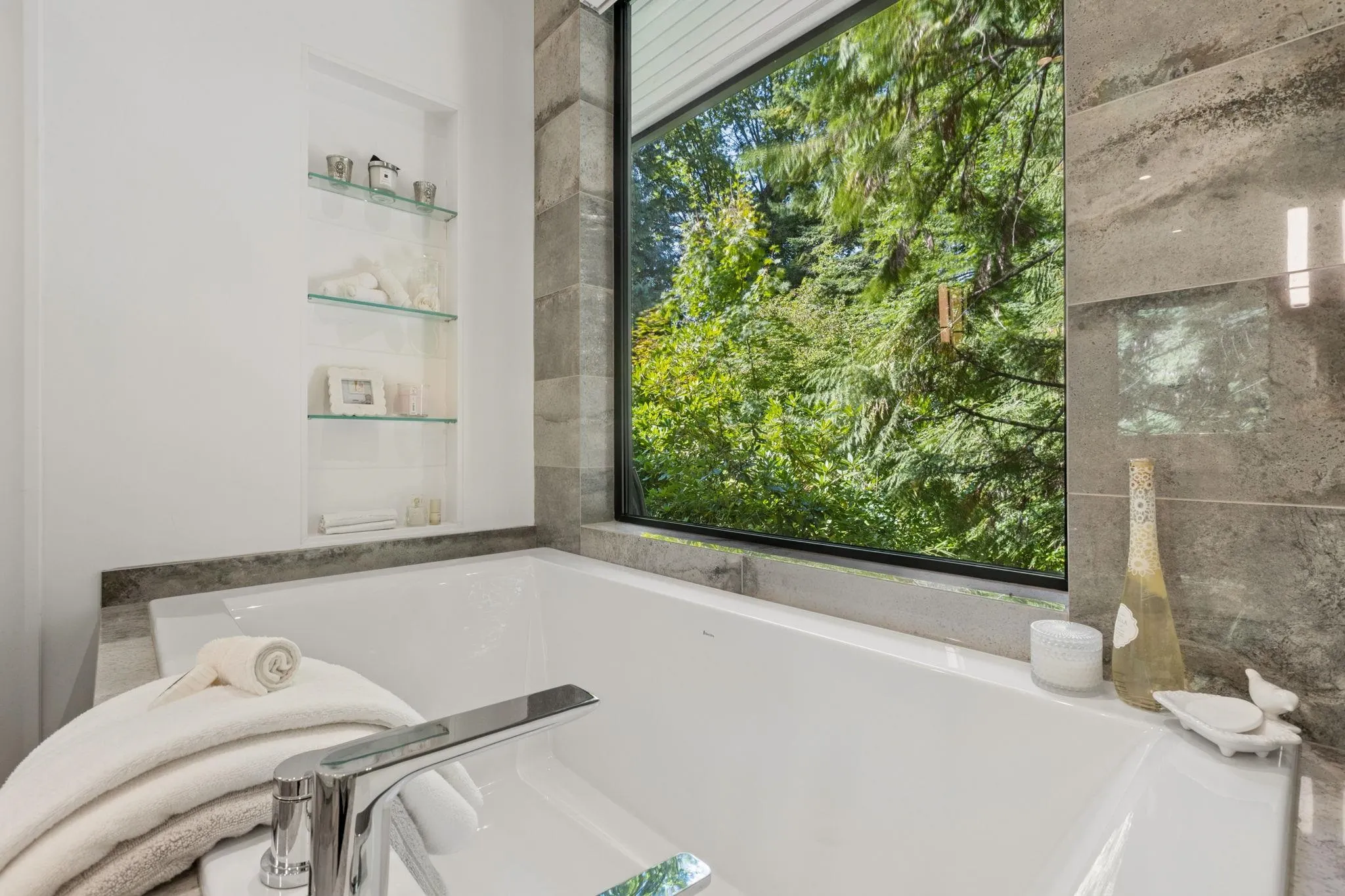 435 Macbeth Crescent