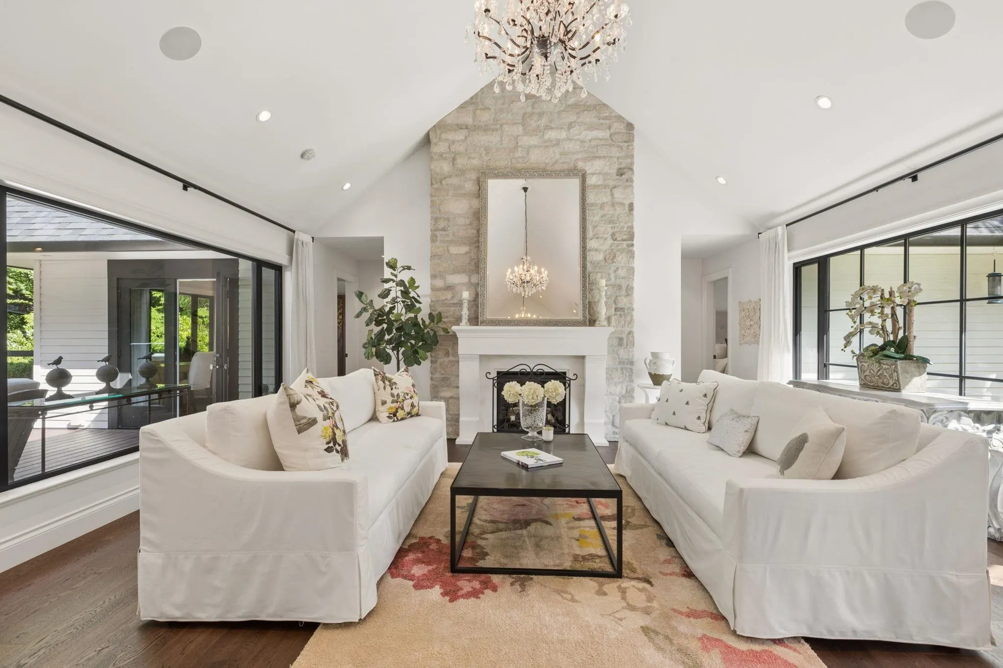 435 Macbeth Crescent