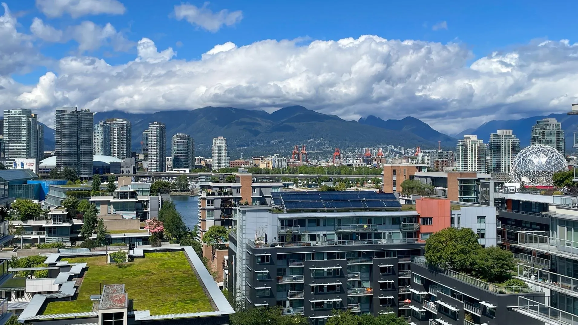 159 W 2nd Avenue #1402