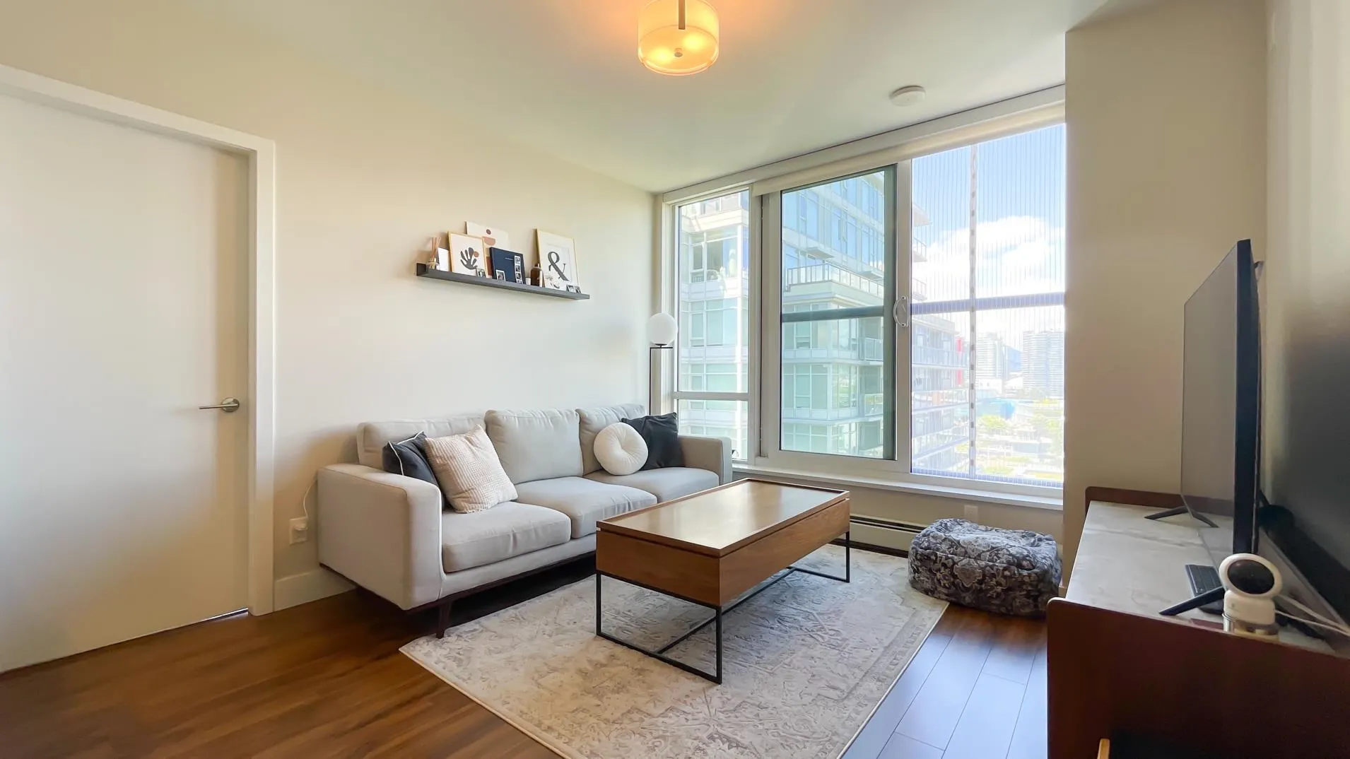 159 W 2nd Avenue #1402