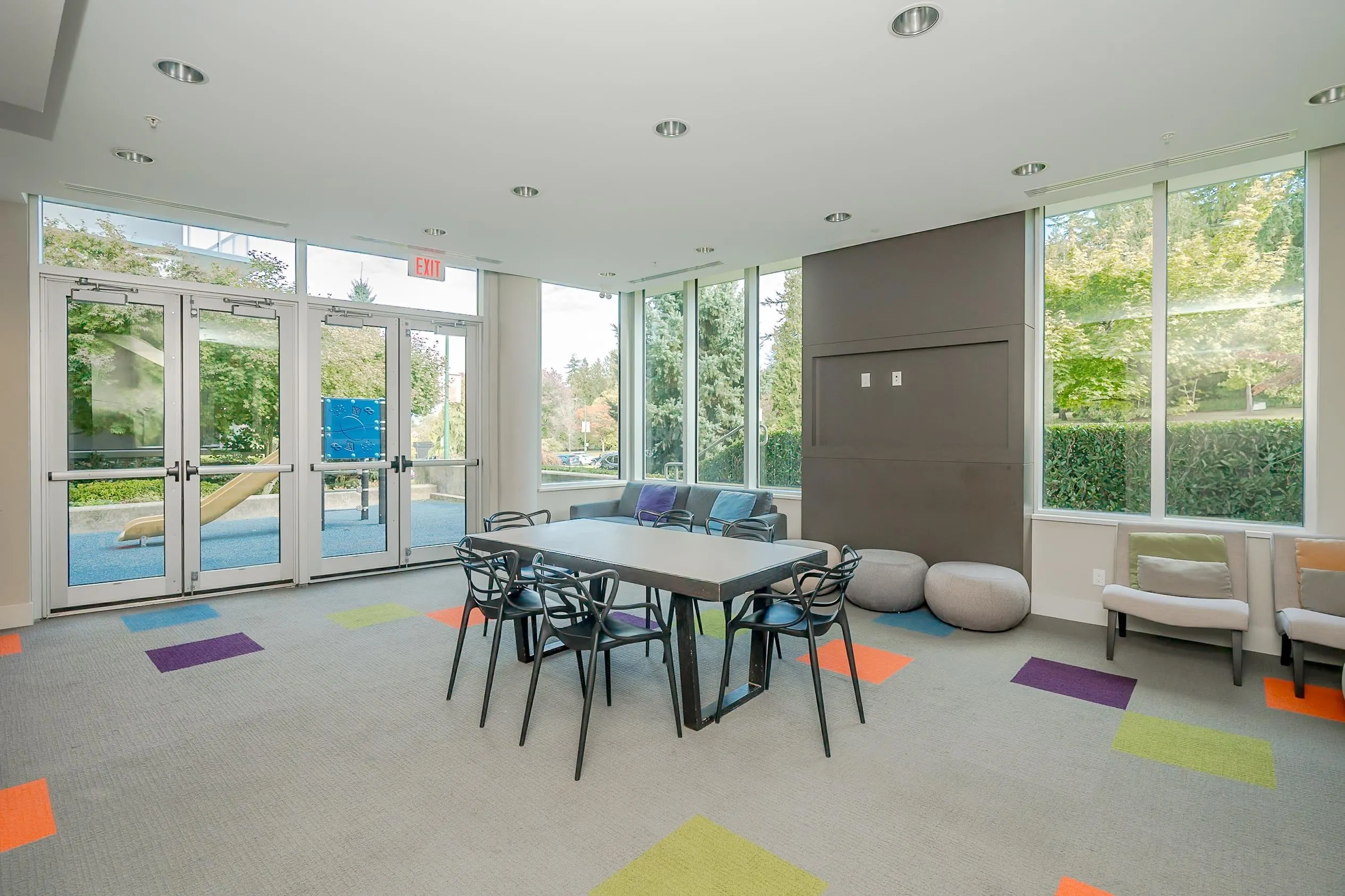 4539 Cambie Street #101