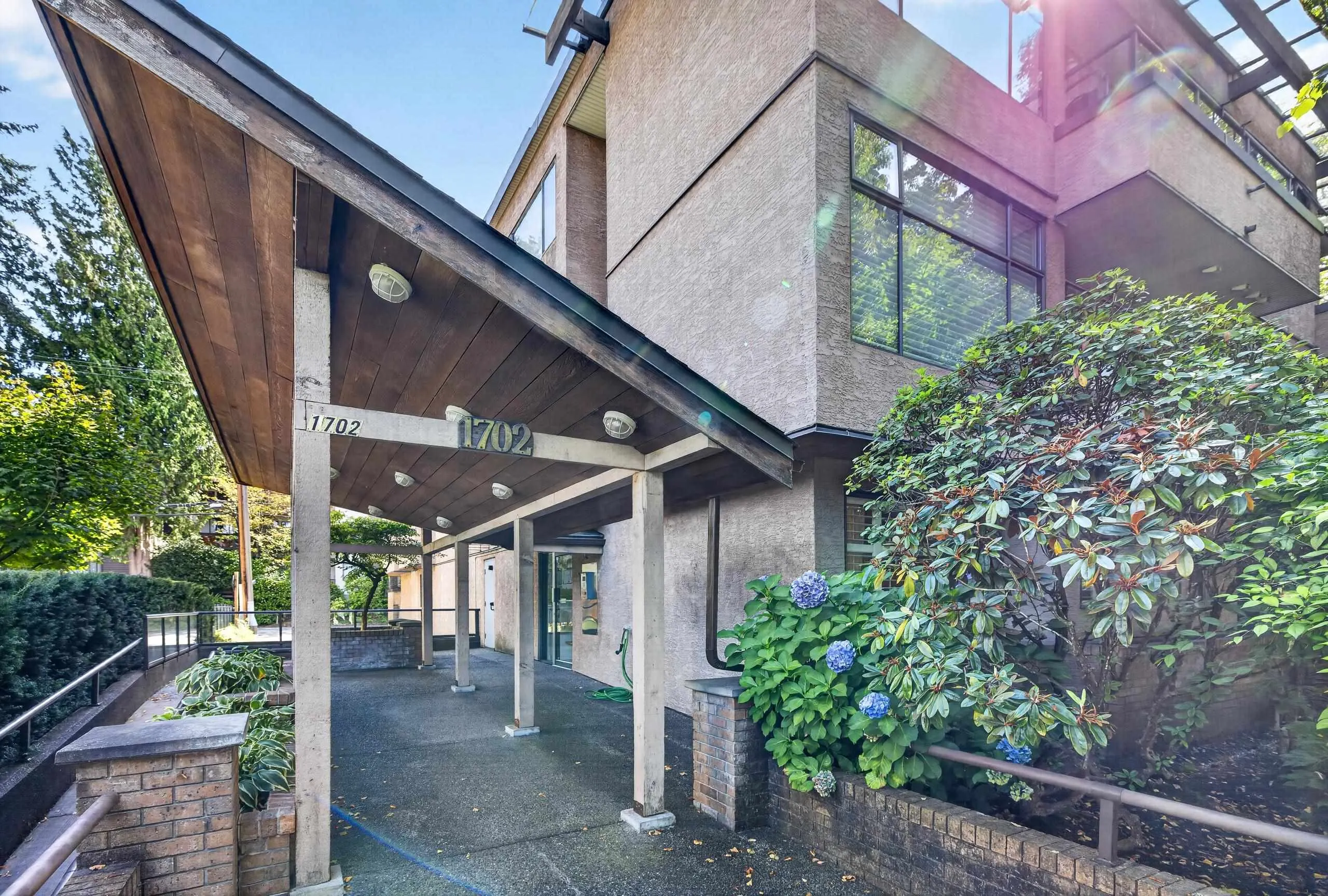 1702 Chesterfield Avenue #101
