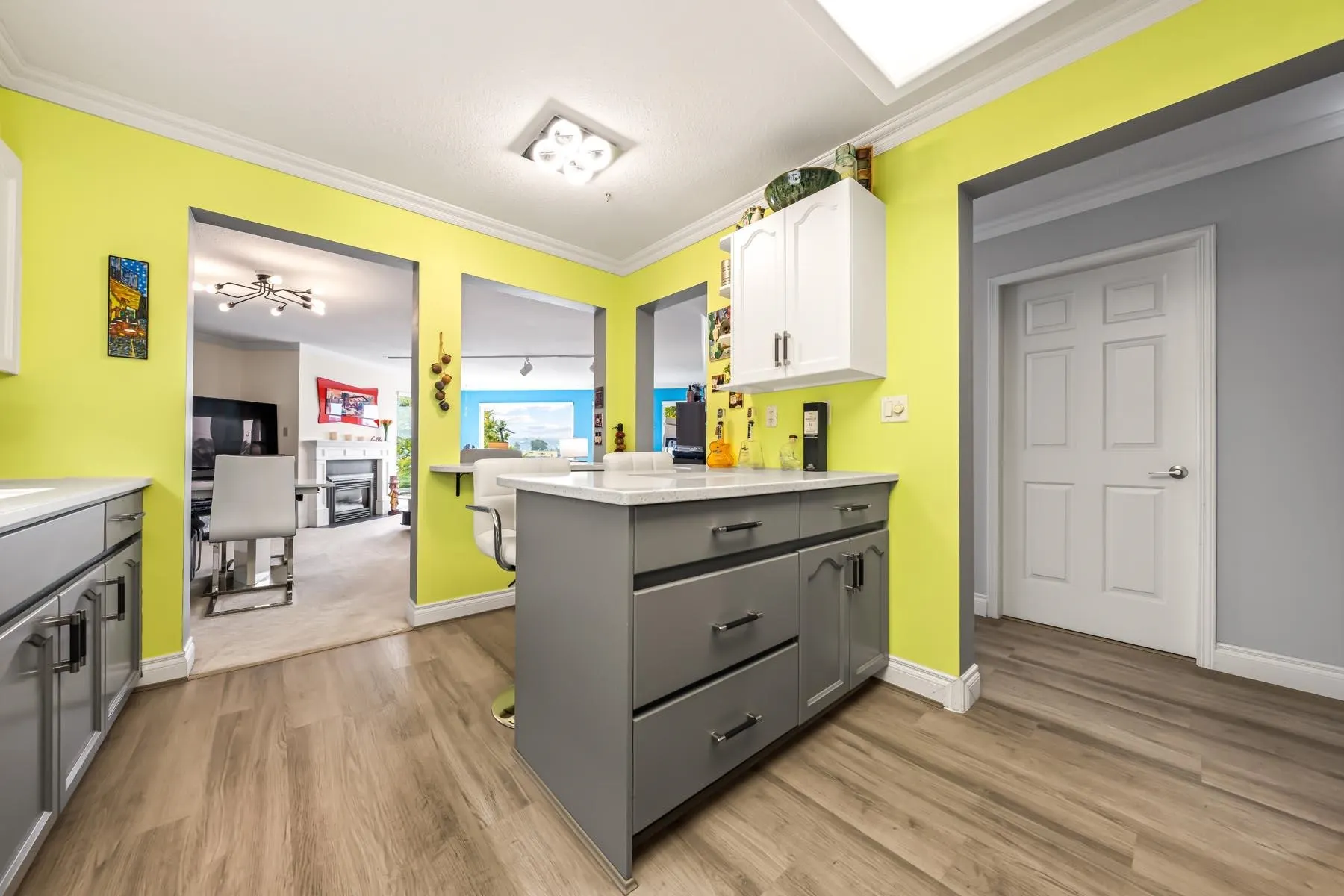 1230 Quayside Drive #306