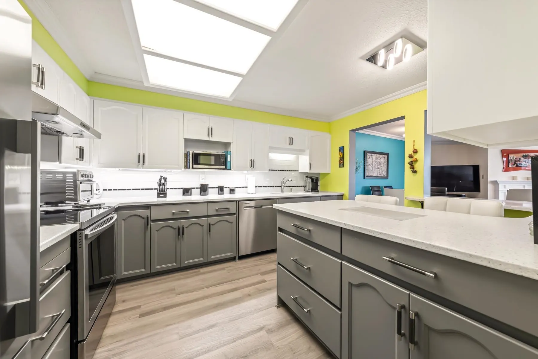 1230 Quayside Drive #306