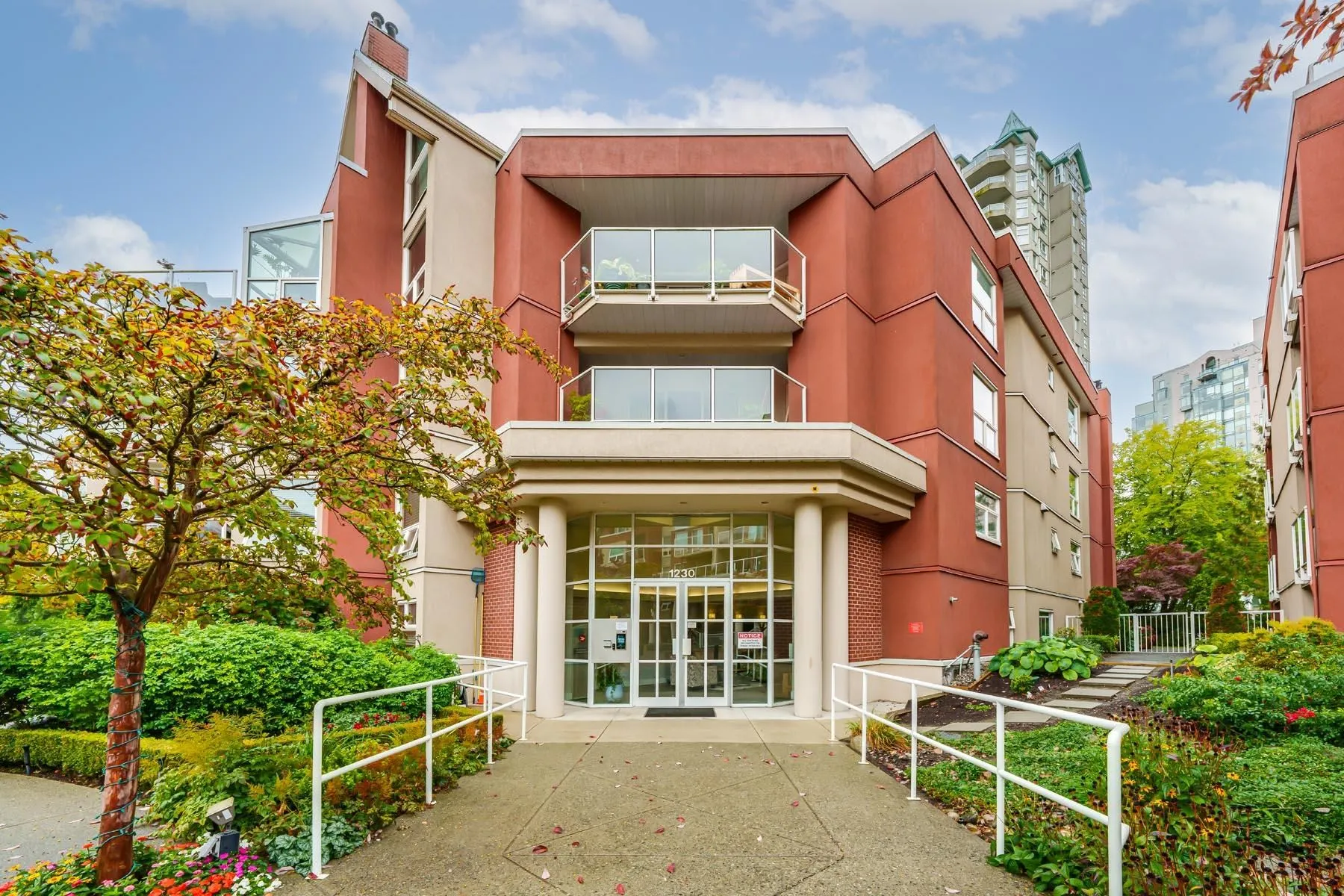 1230 Quayside Drive #306