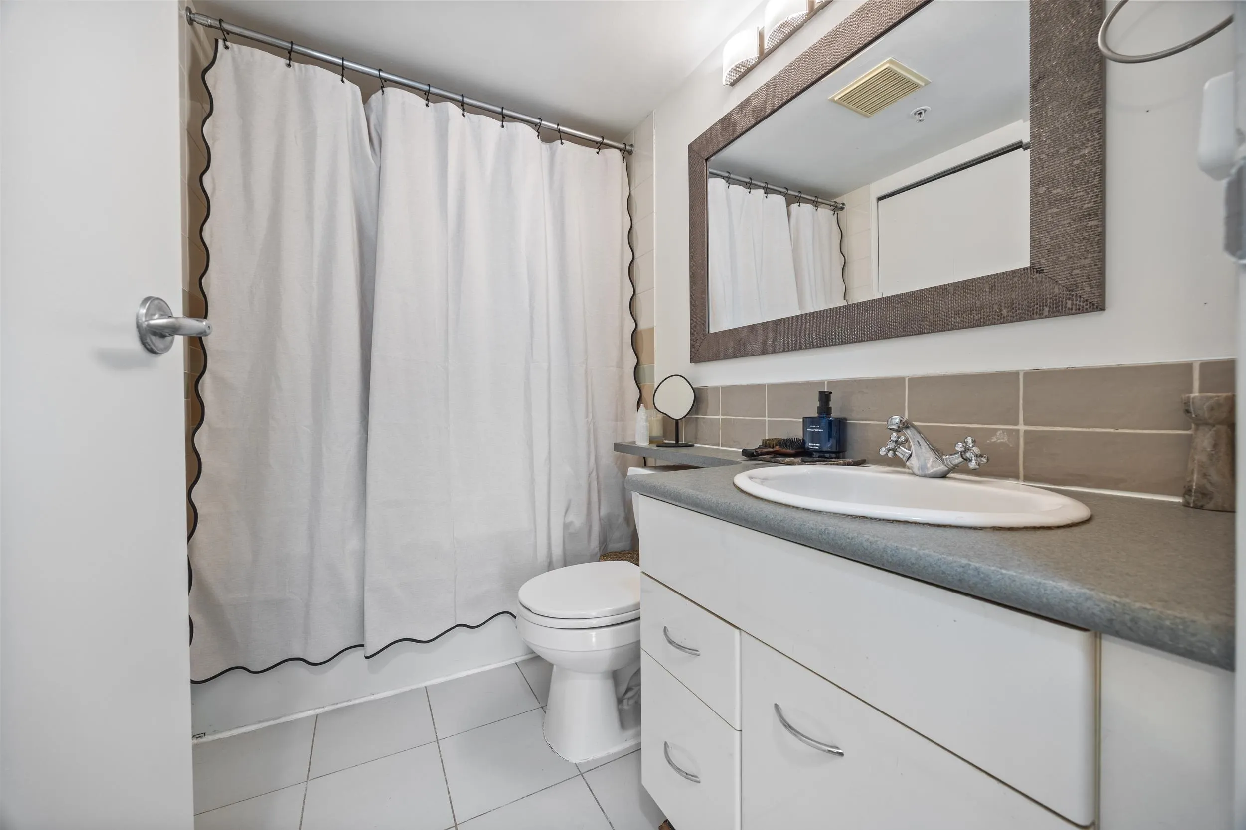 501 Pacific Street #609