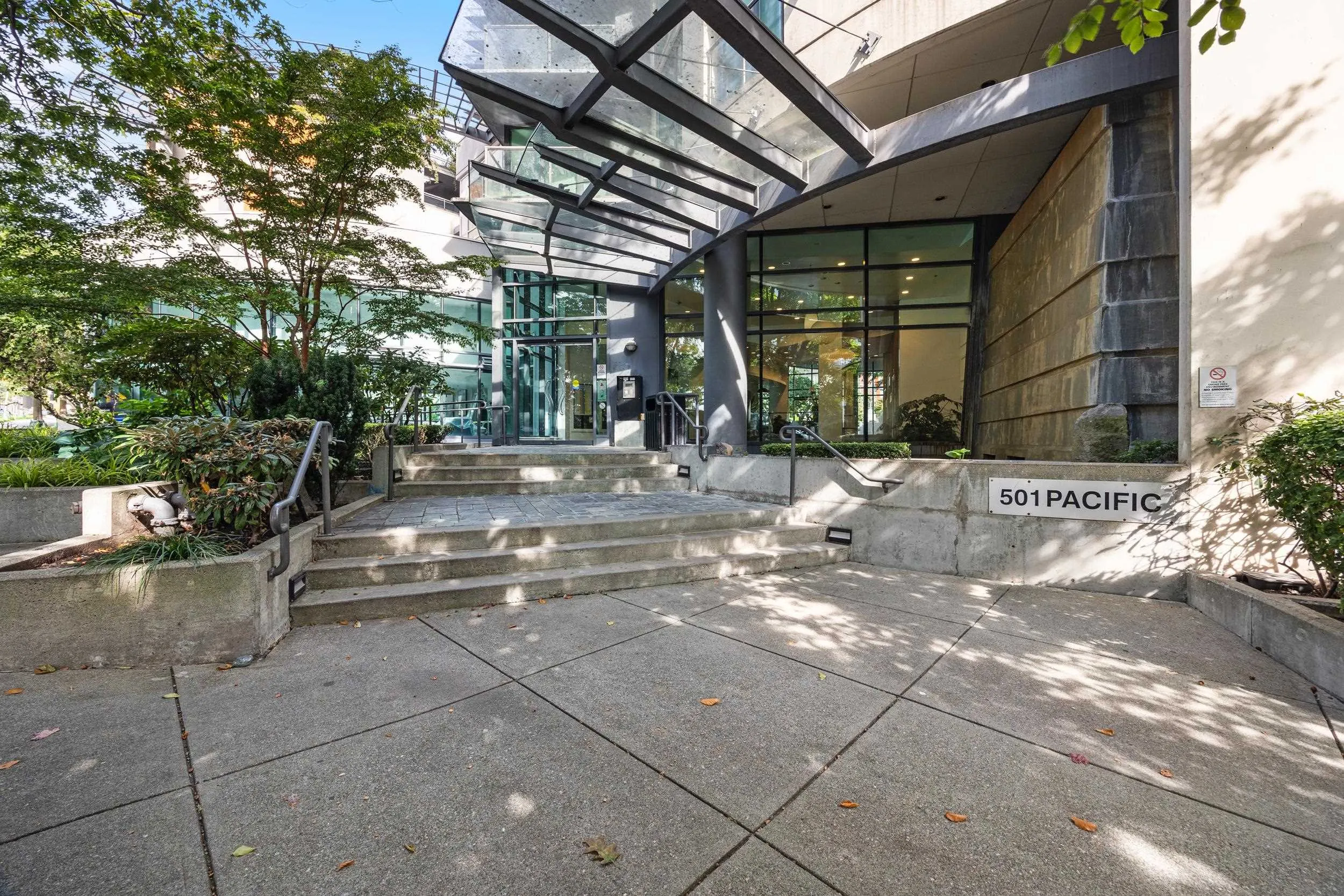 501 Pacific Street #609