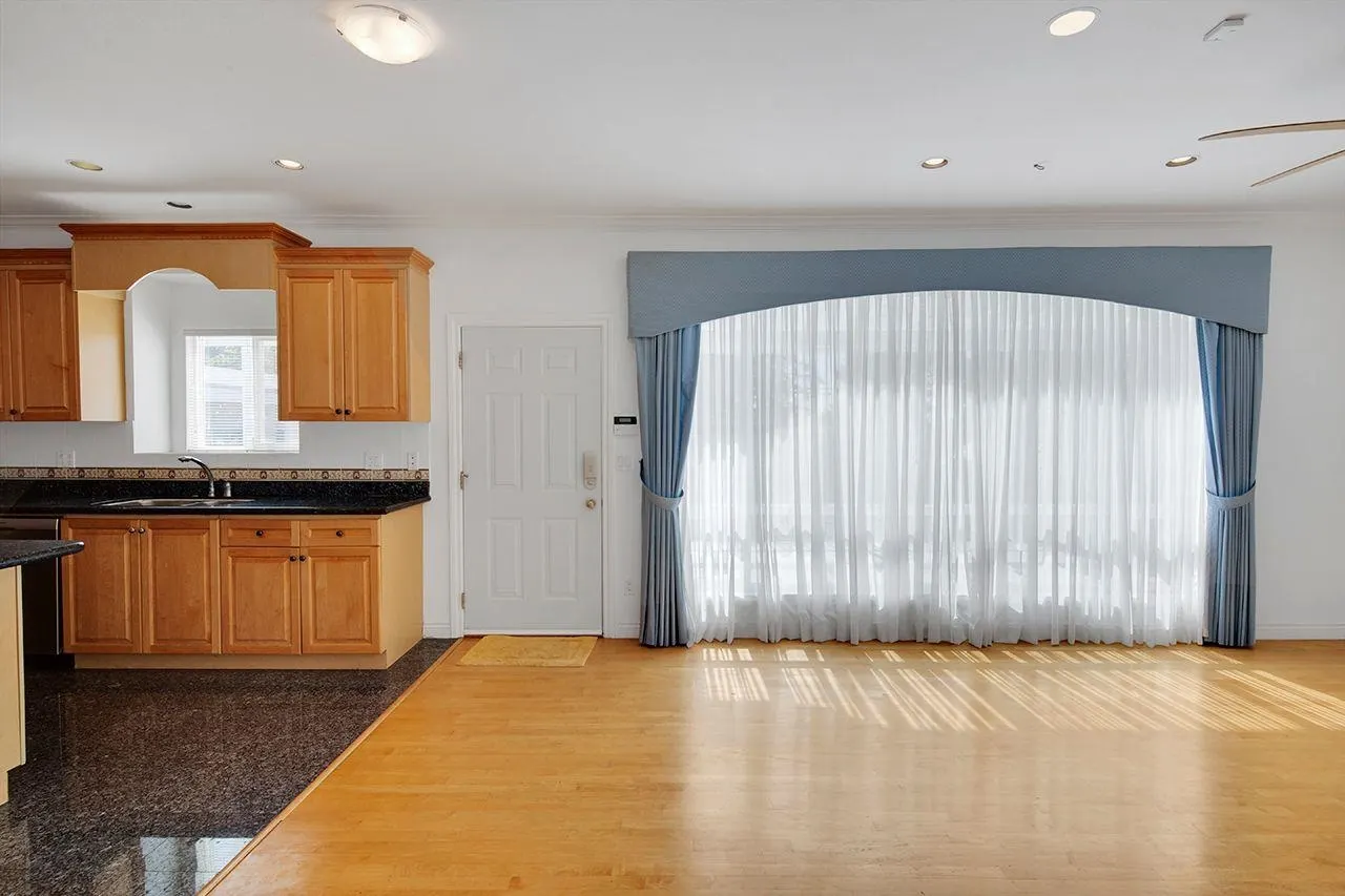 213 W 28th Street