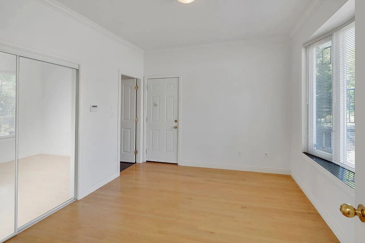213 W 28th Street