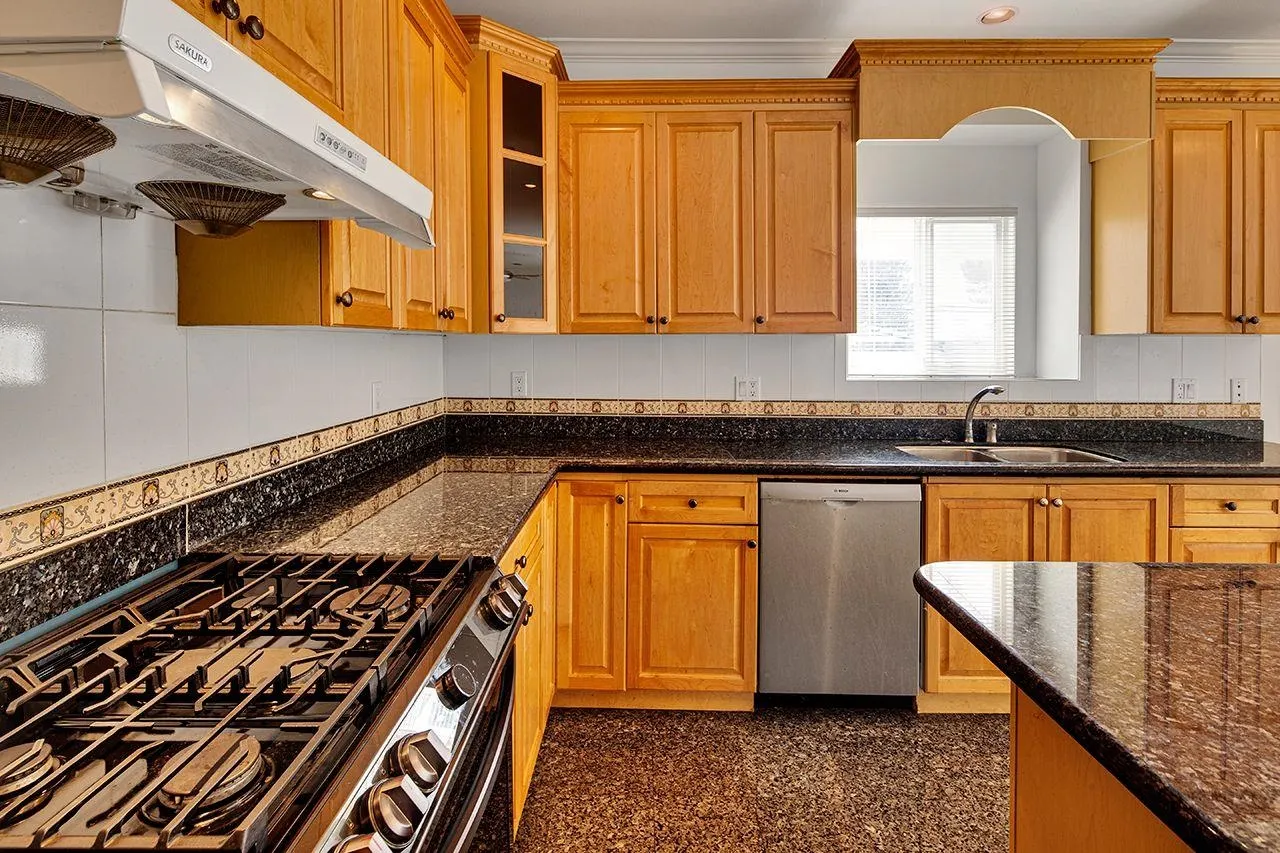 213 W 28th Street