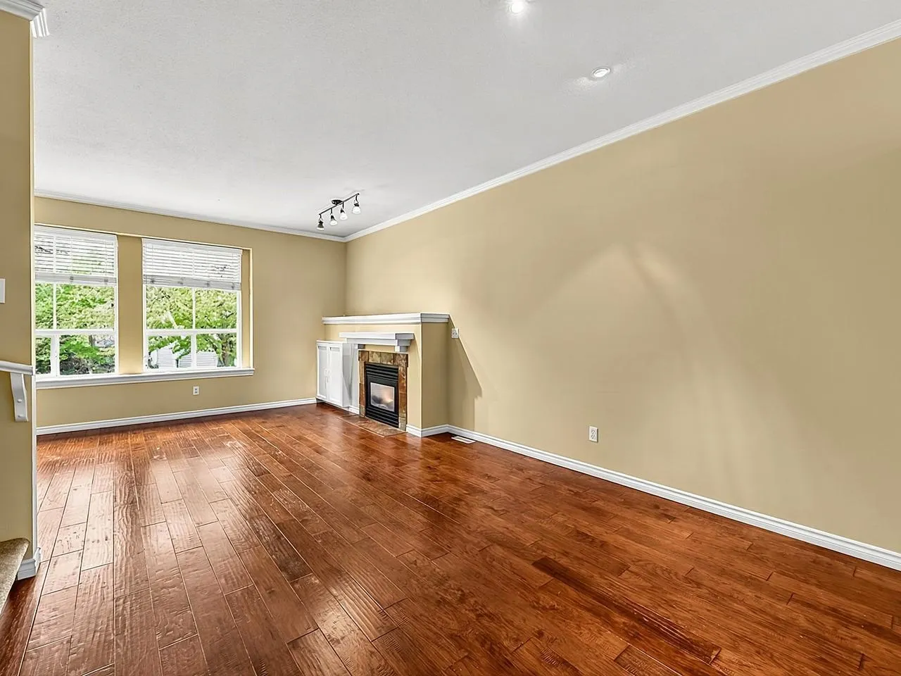 14952 58 Avenue #64
