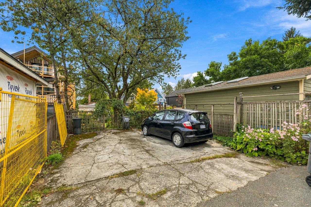 4153 John Street