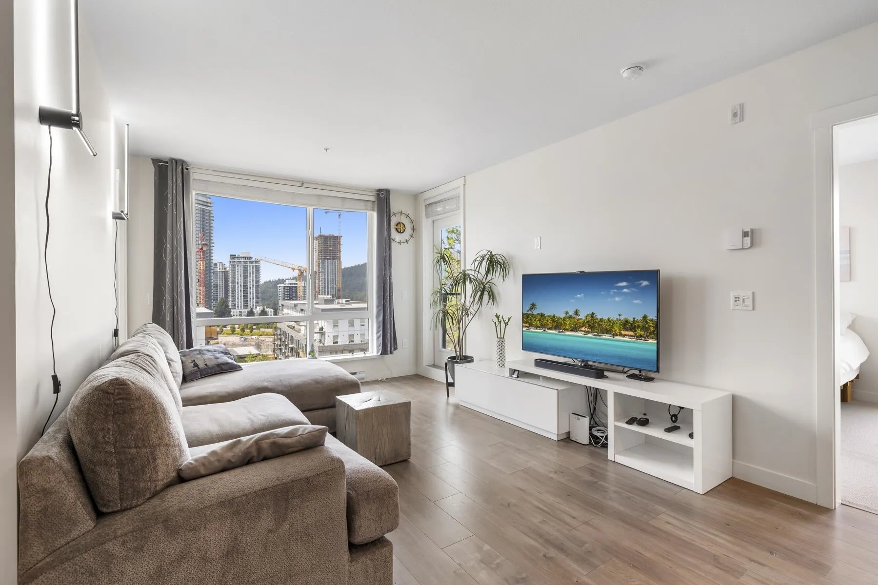 707 Como Lake Avenue #611