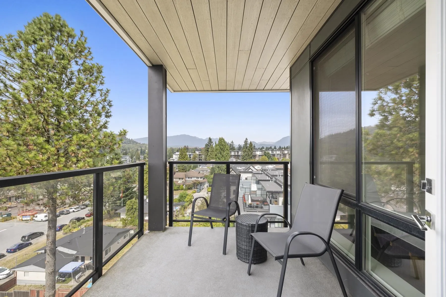 707 Como Lake Avenue #611