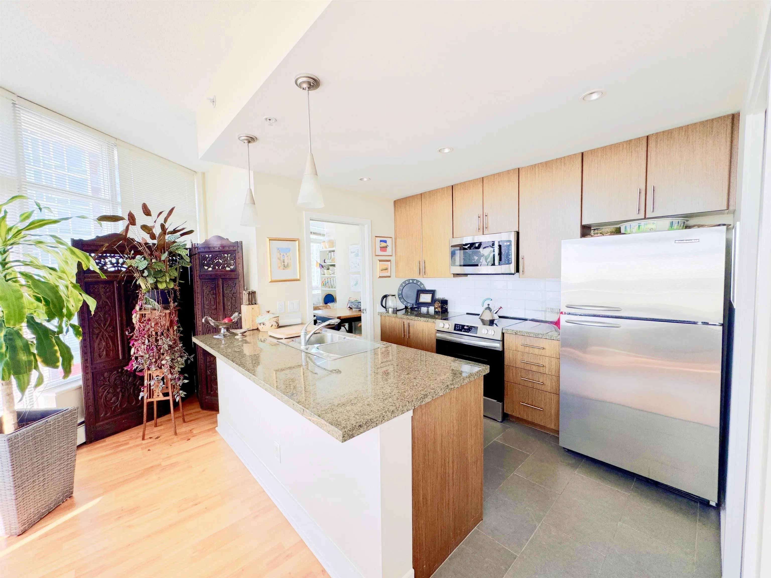 58 Keefer Place #2901