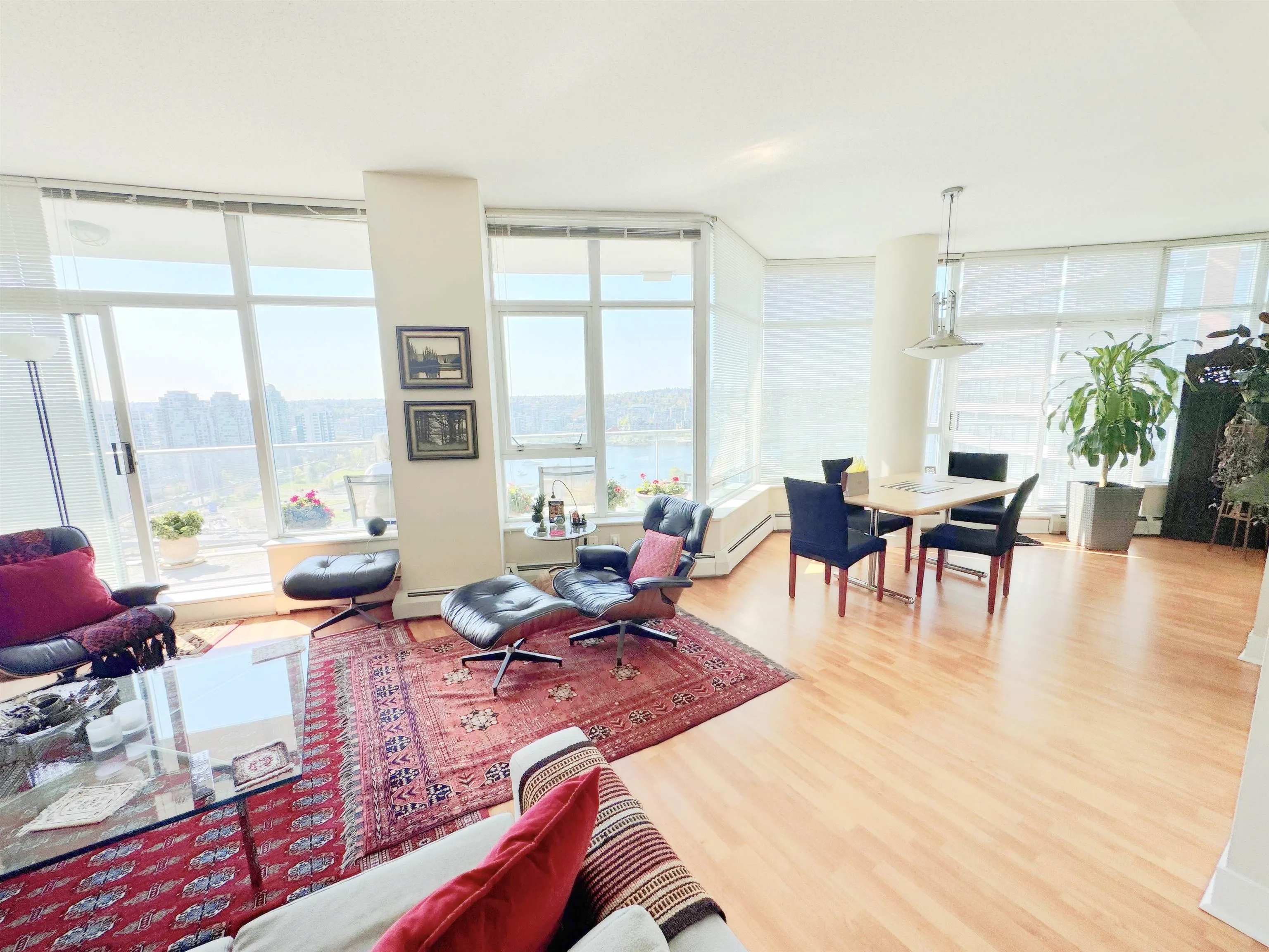58 Keefer Place #2901