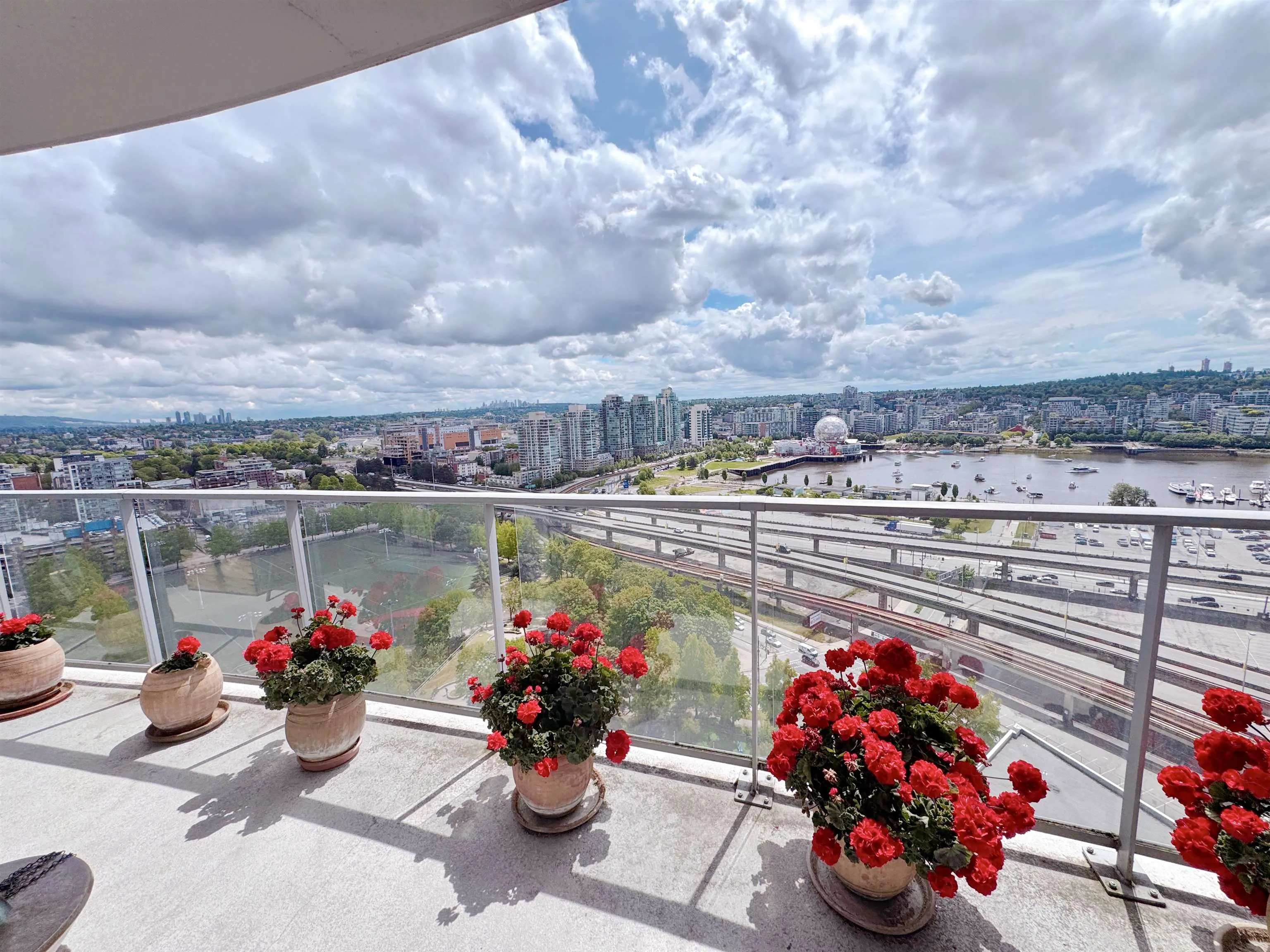 58 Keefer Place #2901