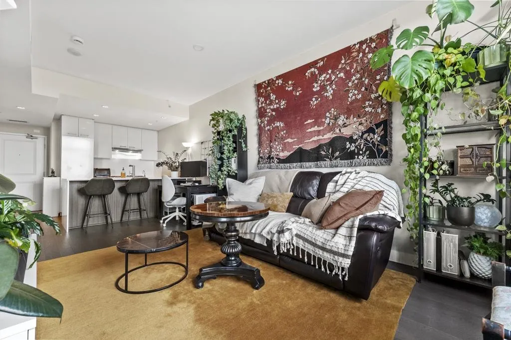 6383 Cambie Street #506