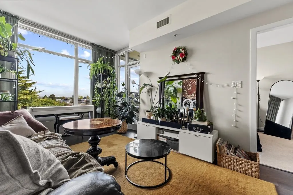 6383 Cambie Street #506