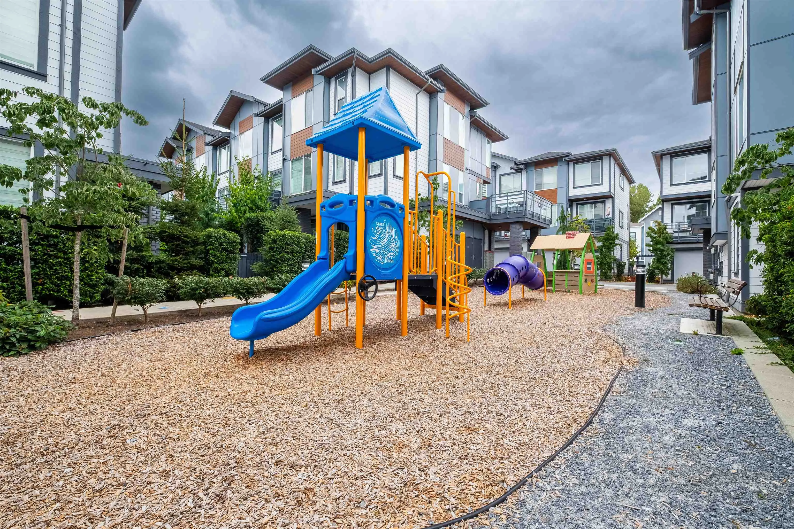 20763 76 Avenue #62